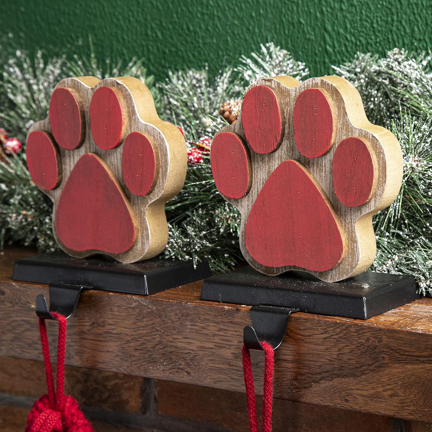 Glitzhome 2 Pcs Wooden Paw Stocking Holder, 6.25 Inch Xmas Hanging Hooks for Stockings Christmas Indoor Decoration