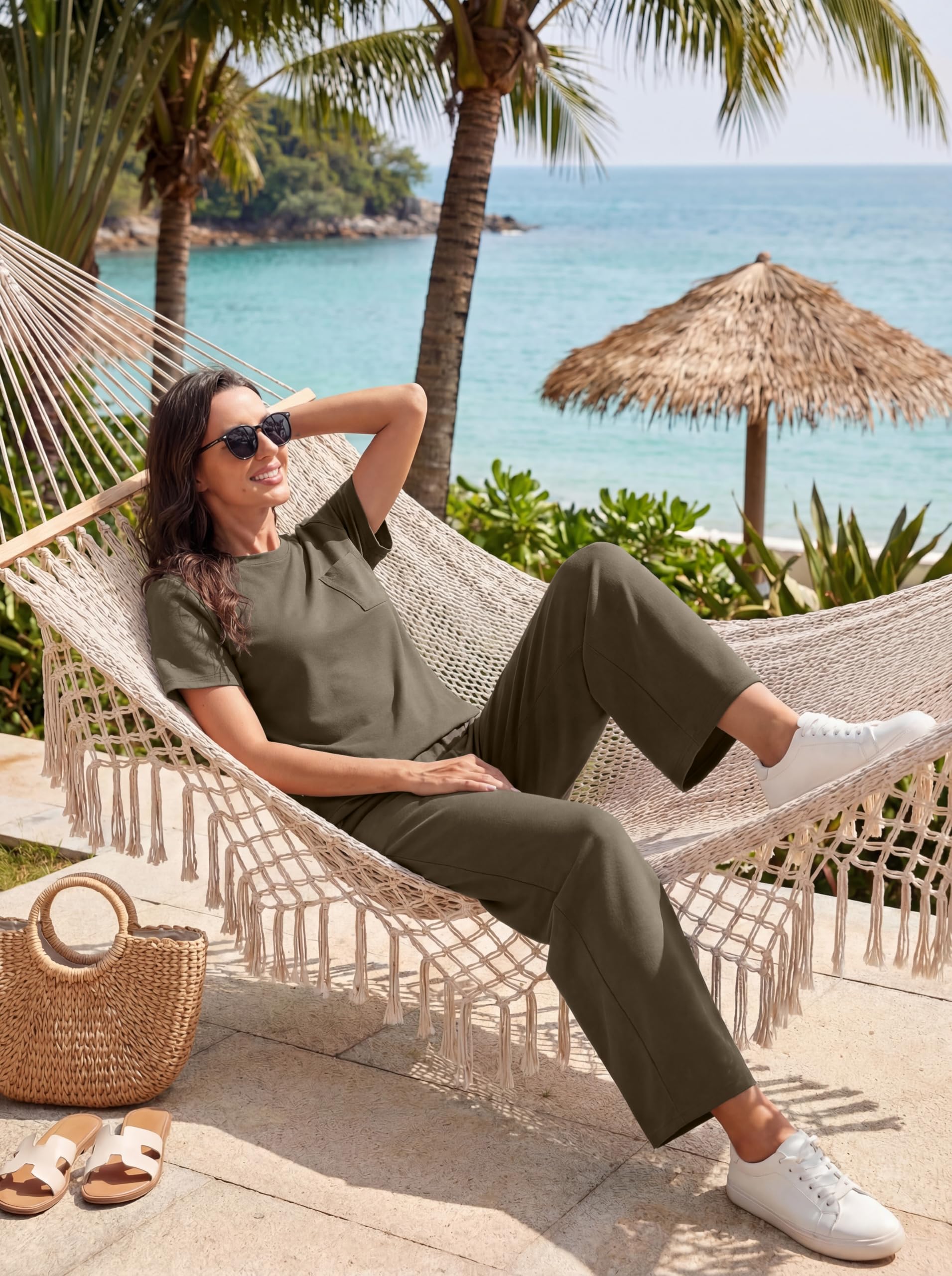GRECERELLE Conjunto de dos piezas de viaje para mujer, de manga corta, casual, cuello redondo, conjunto completo de camisetas de manga casquillo y pantalones de correr con bolsillos