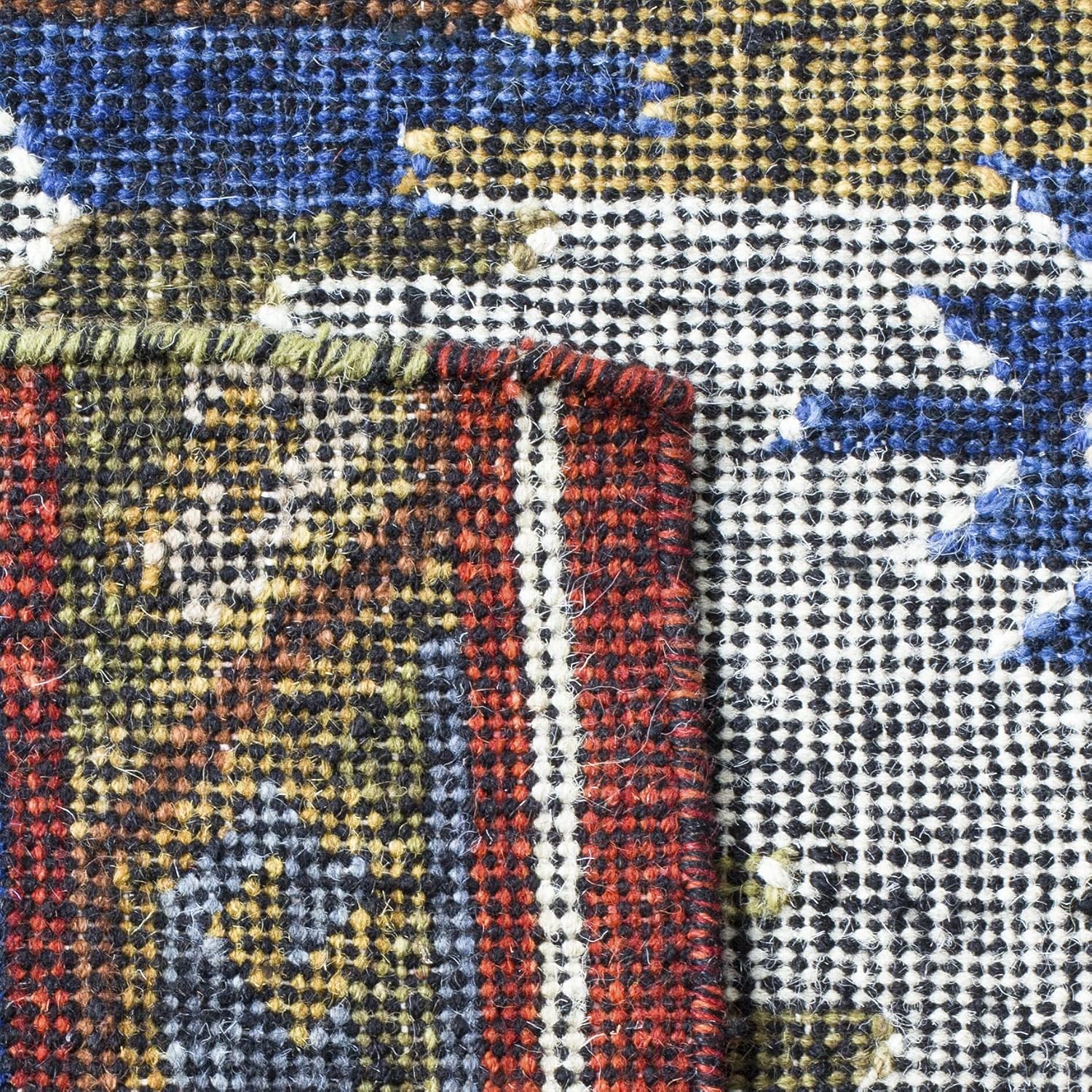 SAFAVIEH Canyon Collection Area Rug - 5' x 8', Multi, Handmade Boho Southwestern Tribal Wool, Ideal for High Traffic Areas in Living Room, Bedroom (CNY108D)