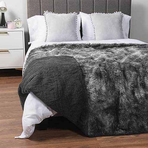 PAVILIA Manta de cama gris esponjosa, tamaño King, manta mullida para mujeres y hombres, manta grande de felpa peluda cálida para sofá, manta Sherpa
