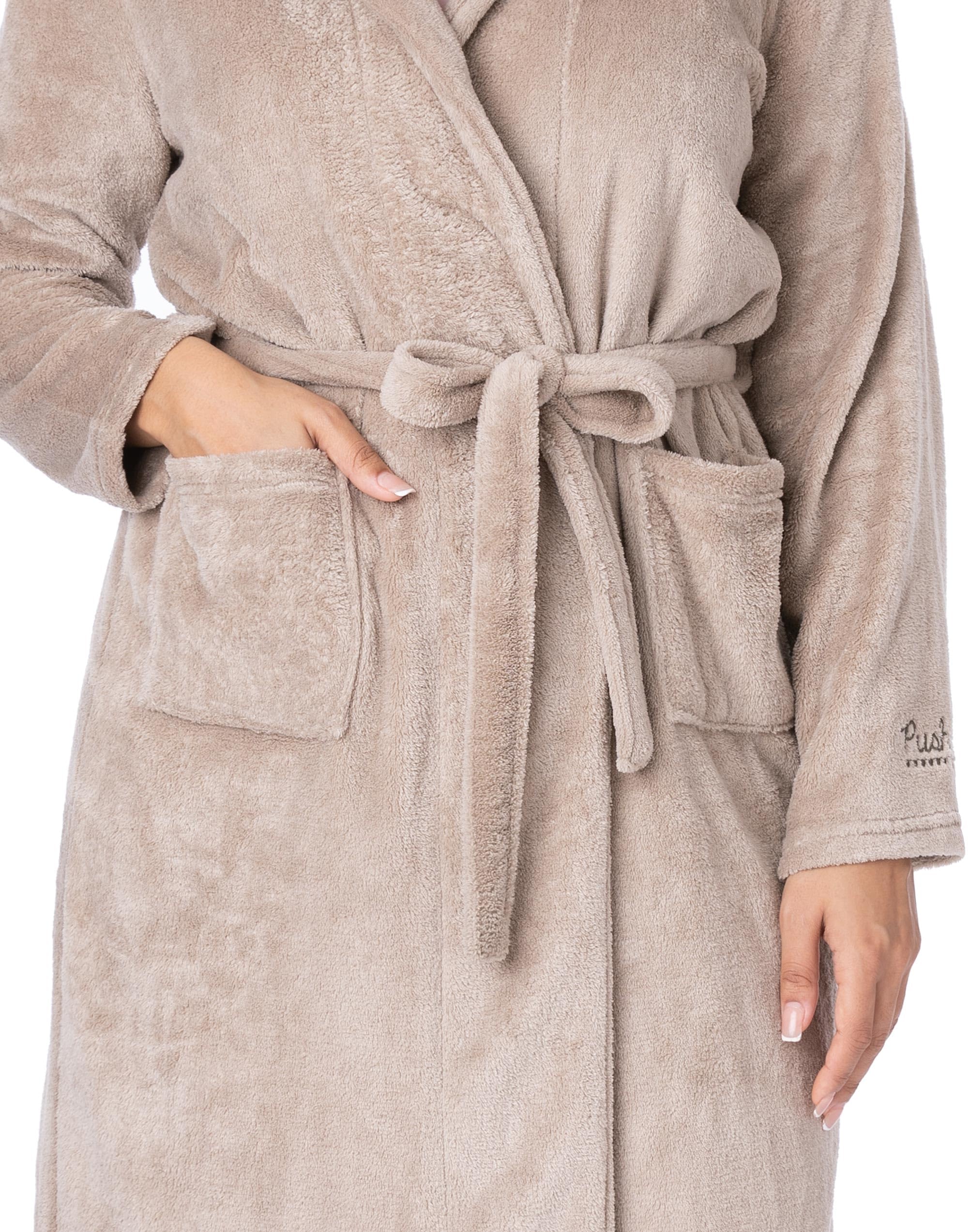 Pusheen the Cat Robe de chambre femme | Ladies Novelty Brown Nightwear Robe | Chat de dessin animé avec peignoir de personnage à oreilles 3D | Pusheen Cadeaux de marchandise