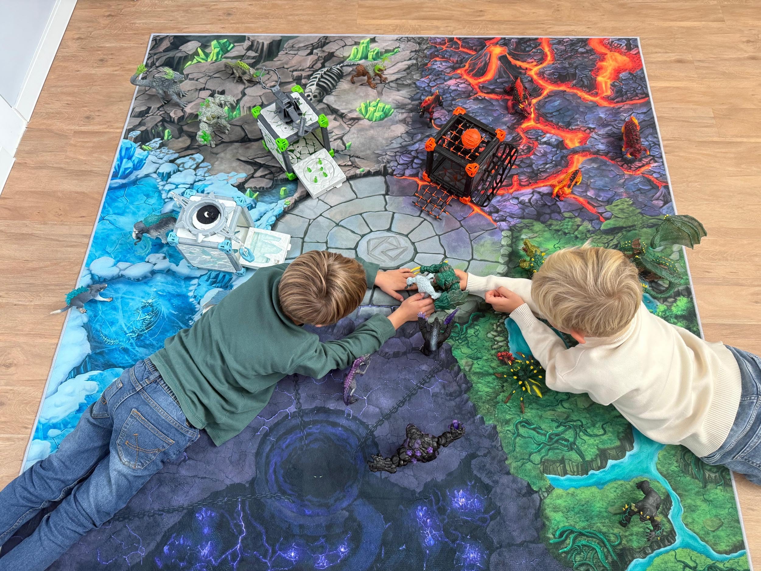 Spielteppich – Kinderzimmer-Teppich 160 x 160 cm, ideal für Spielfiguren, passend für Fantasy-Welten wie Schleich® Eldrador®