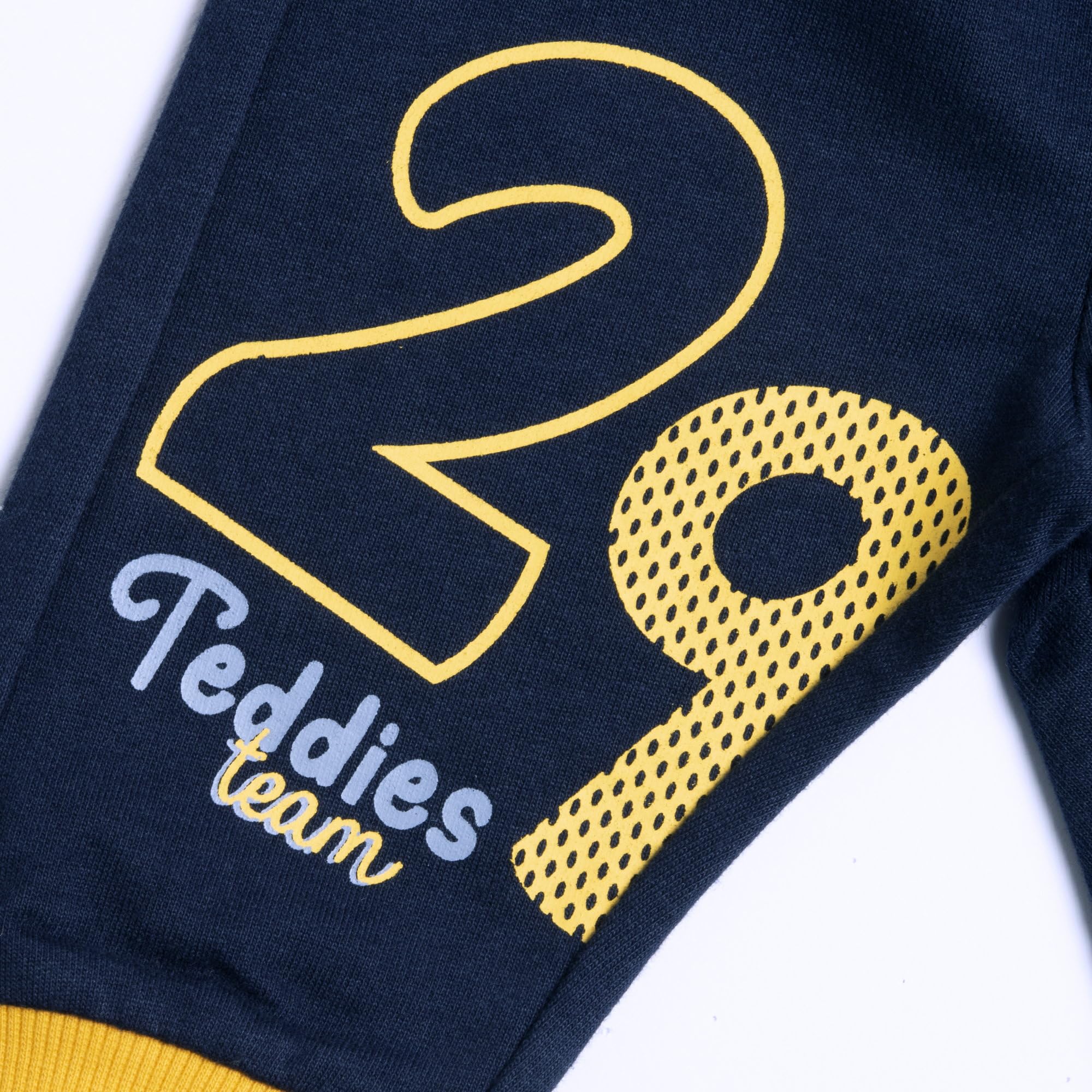 Chicco, Pantaloni Tuta Neonato, Comodi e alla Moda, con Vita Elasticizzata ed Elastico alla Caviglia, in Morbido Cotone, Lavabili in Lavatrice, Abbigliamento Neonato 0-24 Mesi, Designed in Italy