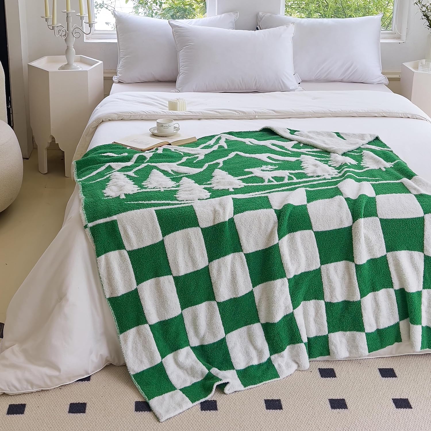 ATMOSURELY Ultra Soft Cozy Floral Daisy Microfiber Knitted Throw Blanket Lightweight Fluffy Sunflower Fleece Blanket Khaki Camping Blanket All Seasons for Bed Sofa Couch 50x60 Inches (Khaki)