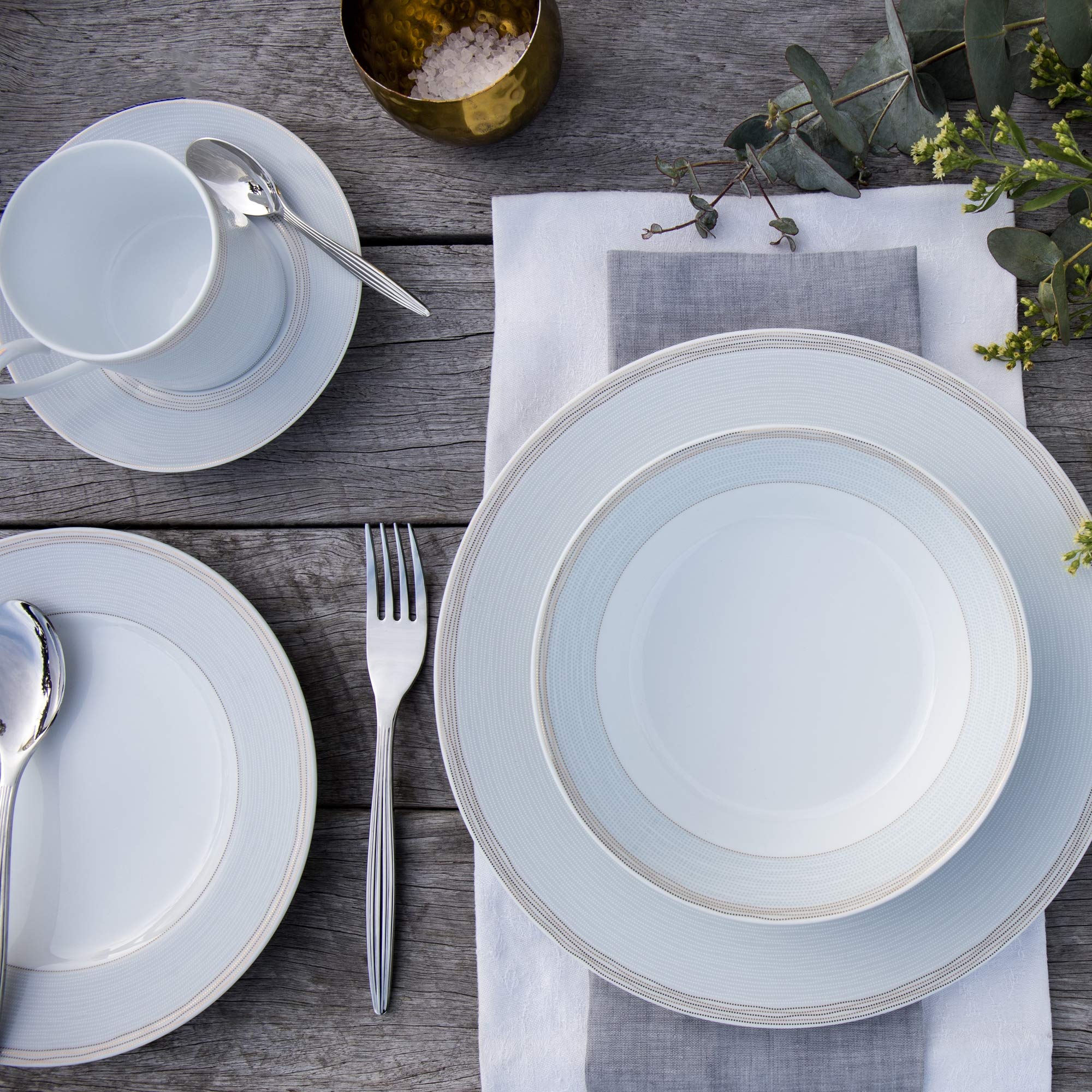 【値下げ⭐︎】Noritake シルクロード 16点セット Amazon.com | Noritake Serene Garden 12-Piece Dinnerware Set
