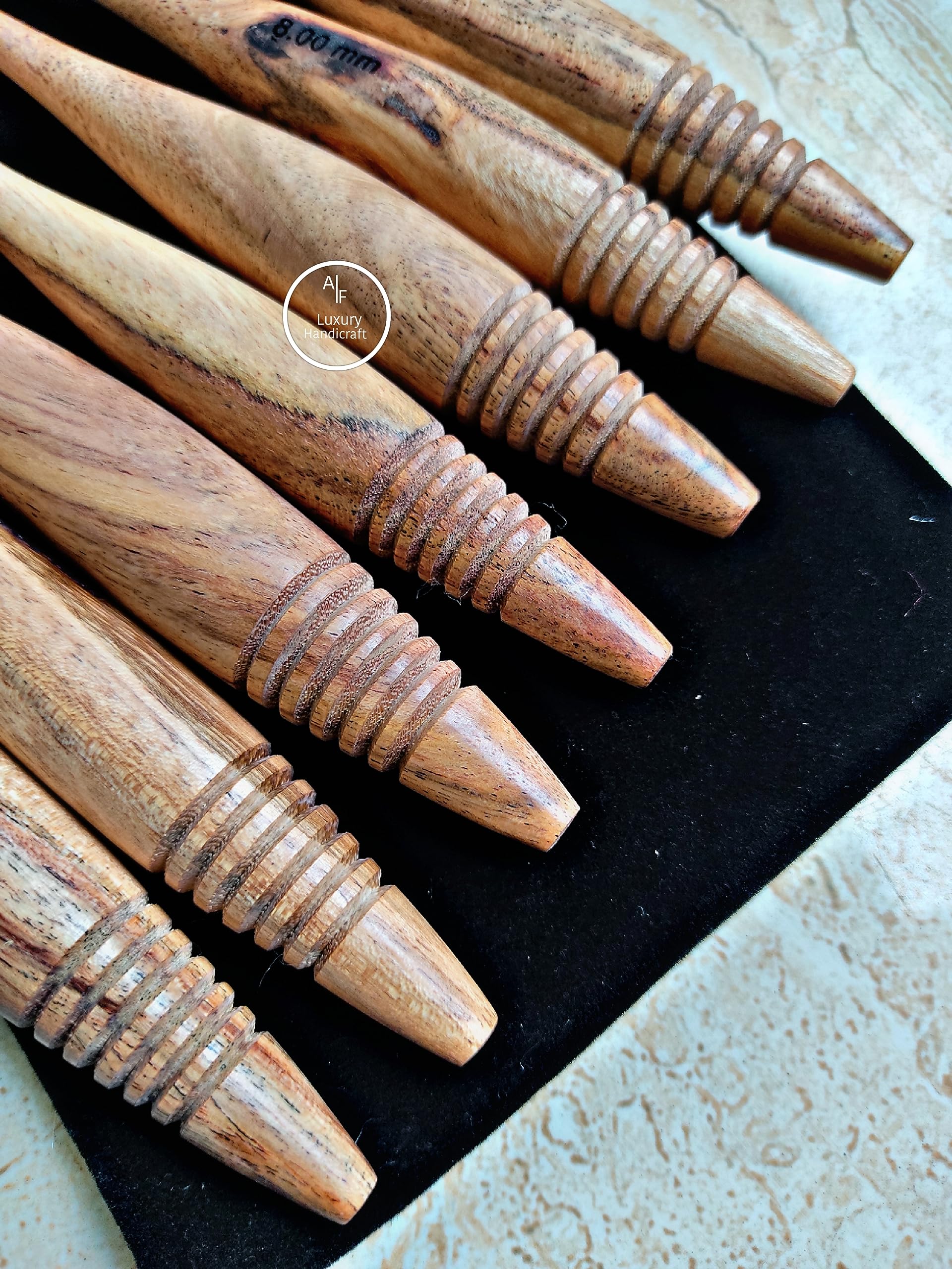 Drewniane haczyki do szydełkowania, zestaw siedmiu haczyków, drewno tekowe, wykonanie i wysokiej jakości design, piękny design z naturalnego drewna, z bezpłatną torbą vlvet 100% jakości