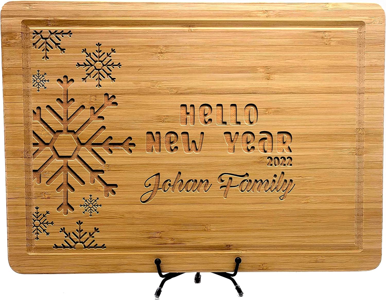 Merry Happy Christmas Tree Design Decorations for Kitchen, Personalized Gift for Couples and Family, Engraved Christmas Home Decor and Cutting Board, Christmas Gift for Grandma, Mom, Mother, Mama