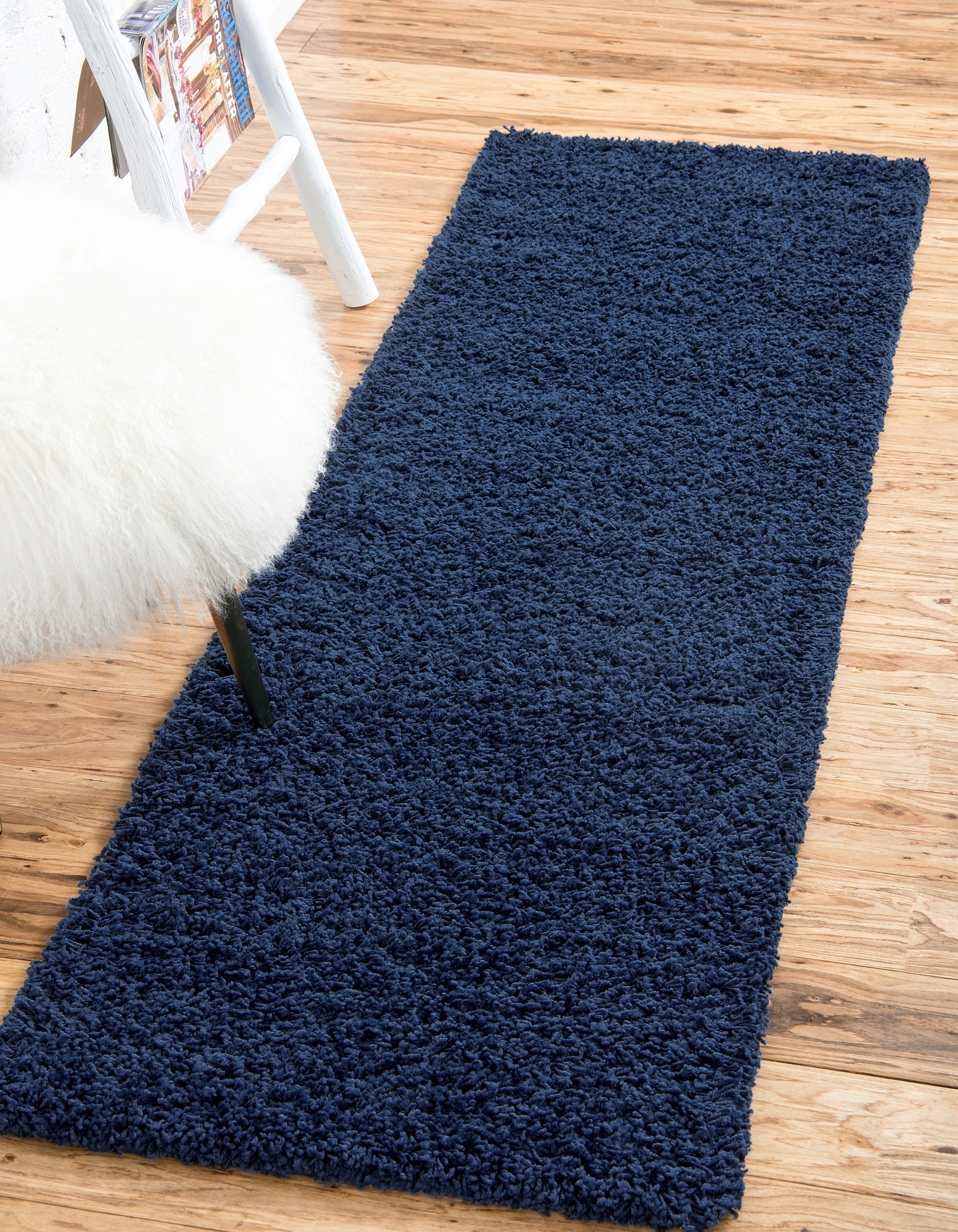 Solid Shag Collection Area Rug (2' 2" x 6' 5" Runner, Sapphire Blue/ Navy Blue)