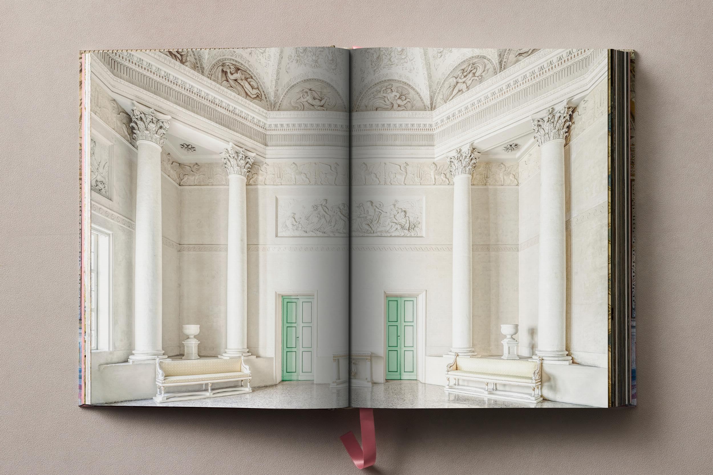 Massimo Listri: Italian Palaces