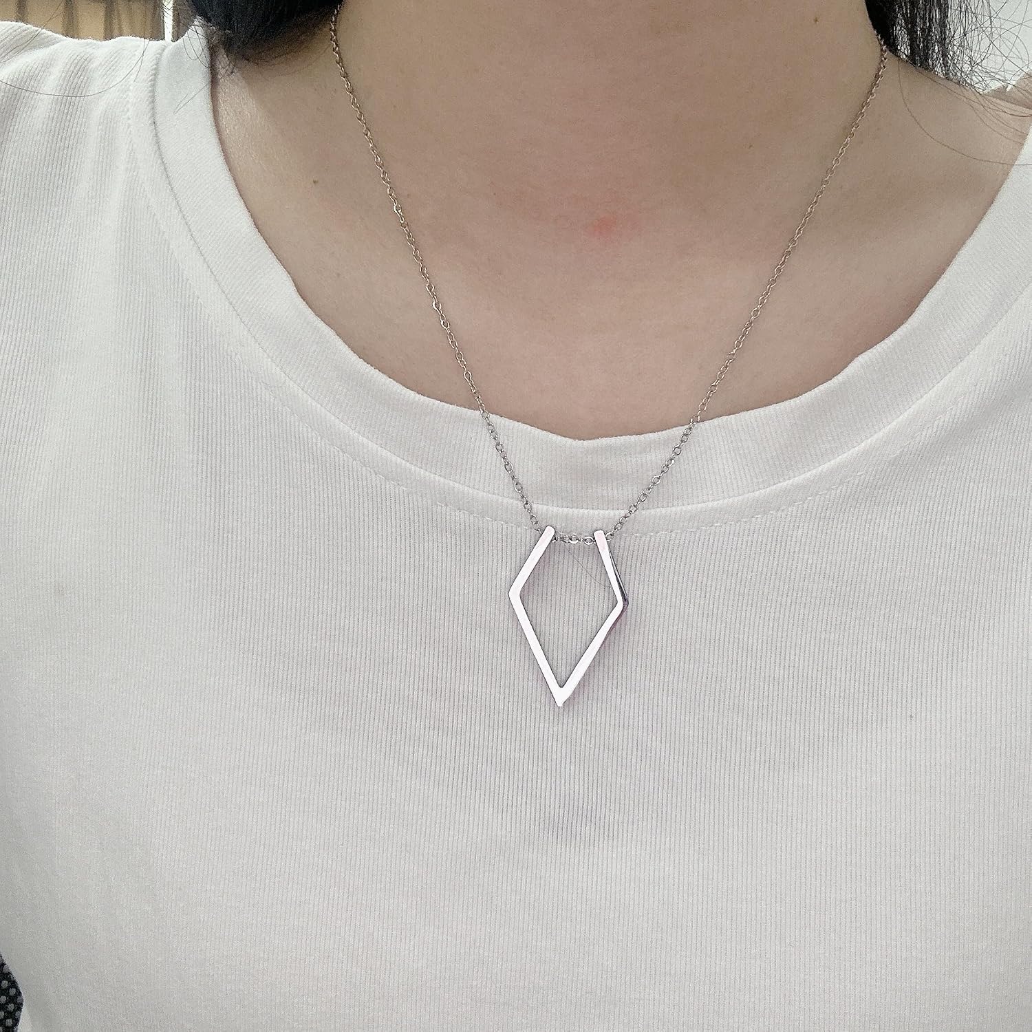 Simple Geometric Ring Holder Necklace for Women Men Cute Dainty Ring Keeper Necklaces Rhombus Pendant Saver Chain Bride Wedding Engagement Jewelry Birthday Valentine's Day Gifts Wife Girlfriend Mother
