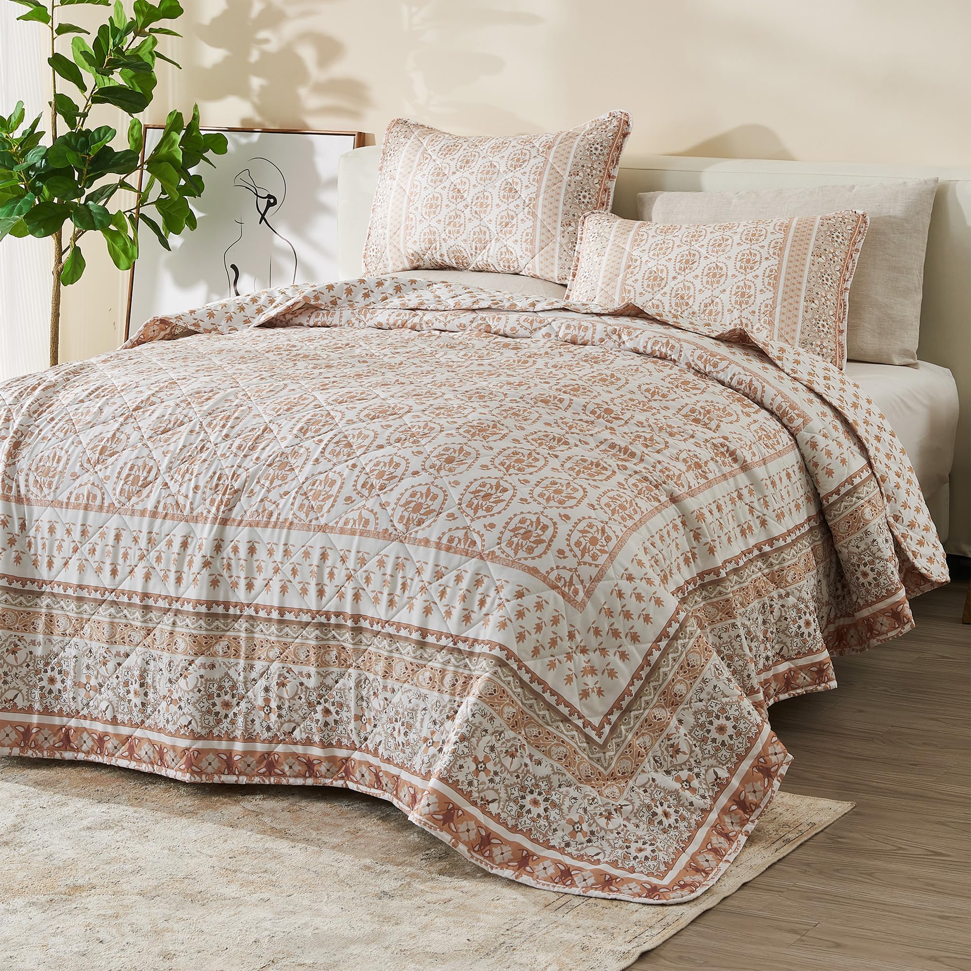 Vintage Comfort Full/Queen Quilt Set with Shams, Eucalyptus