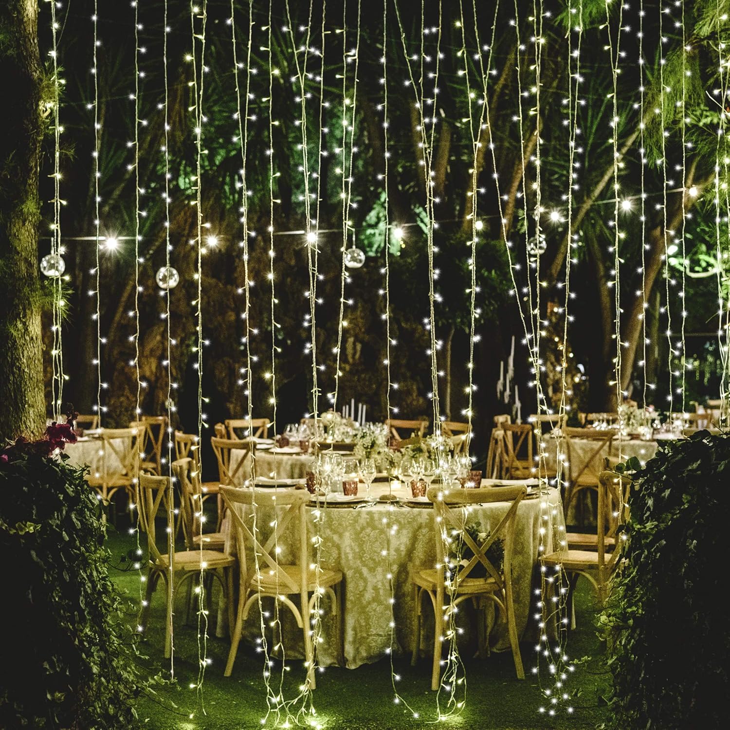 Buy Merkury Innovations 300 Flashing Led Music Sync Curtain Lights With Usb Hanging Led Remote Control String Lights With Hooks 10 Strands 9 Ft Curtain Led Lights Online In Turkey B08pnrmrcw