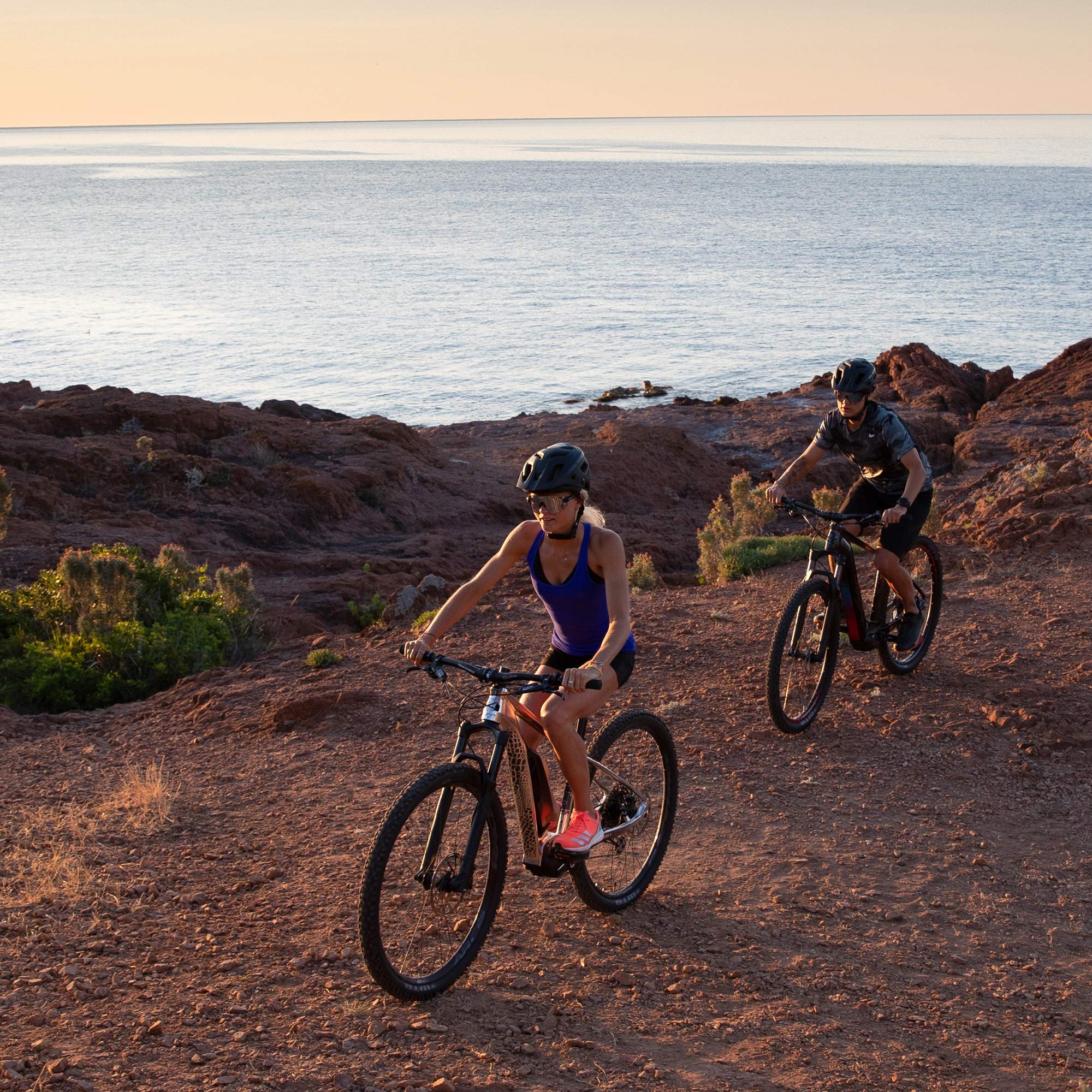 Look Cycle - Almohadilla de Sendero Activ Grip - Compatible con los Pedales Planos Trail Grip - Seguridad Antideslizante - Goma de Agarre innovadora - Tracción excepcional - Negro