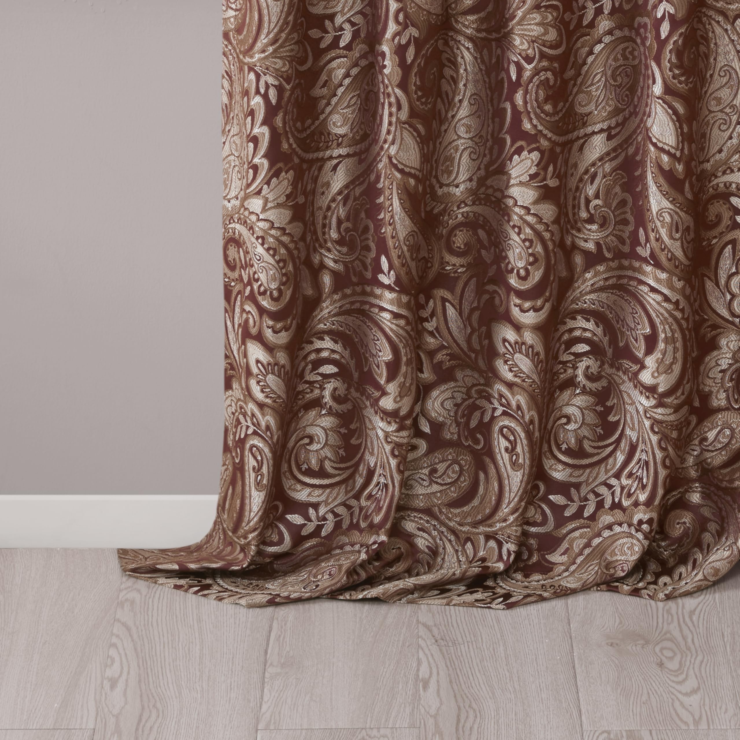 Madison Park Aubrey Rideau Jacquard Imitation Soie Cachemire avec Passe-Tringle pour Salon, Cuisine, Chambre à Coucher et dortoir, 127 x 213,4 cm, Bordeaux