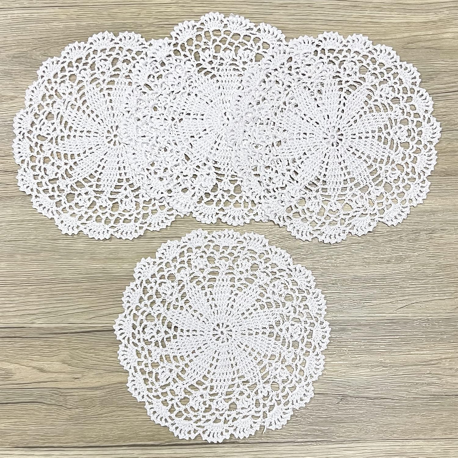 PHANTOMON Crochet Doilies Handmade Round Cotton Lace Table Placemats Knitted Tablecloth, Star Pattern Rippled Edge, Pack of 4 (10 Inch, White)