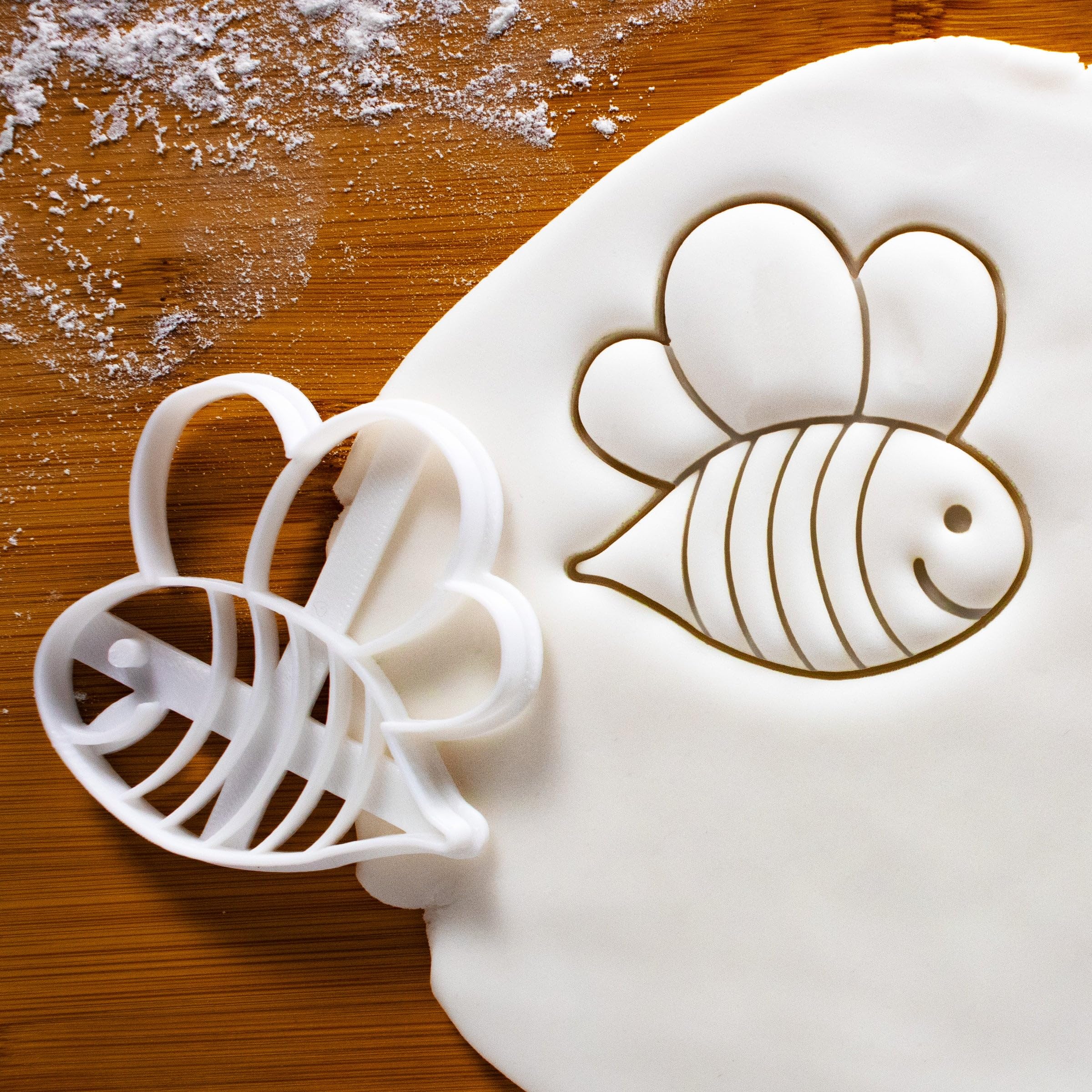 Cortador de galletas con forma de abeja, 1 pieza