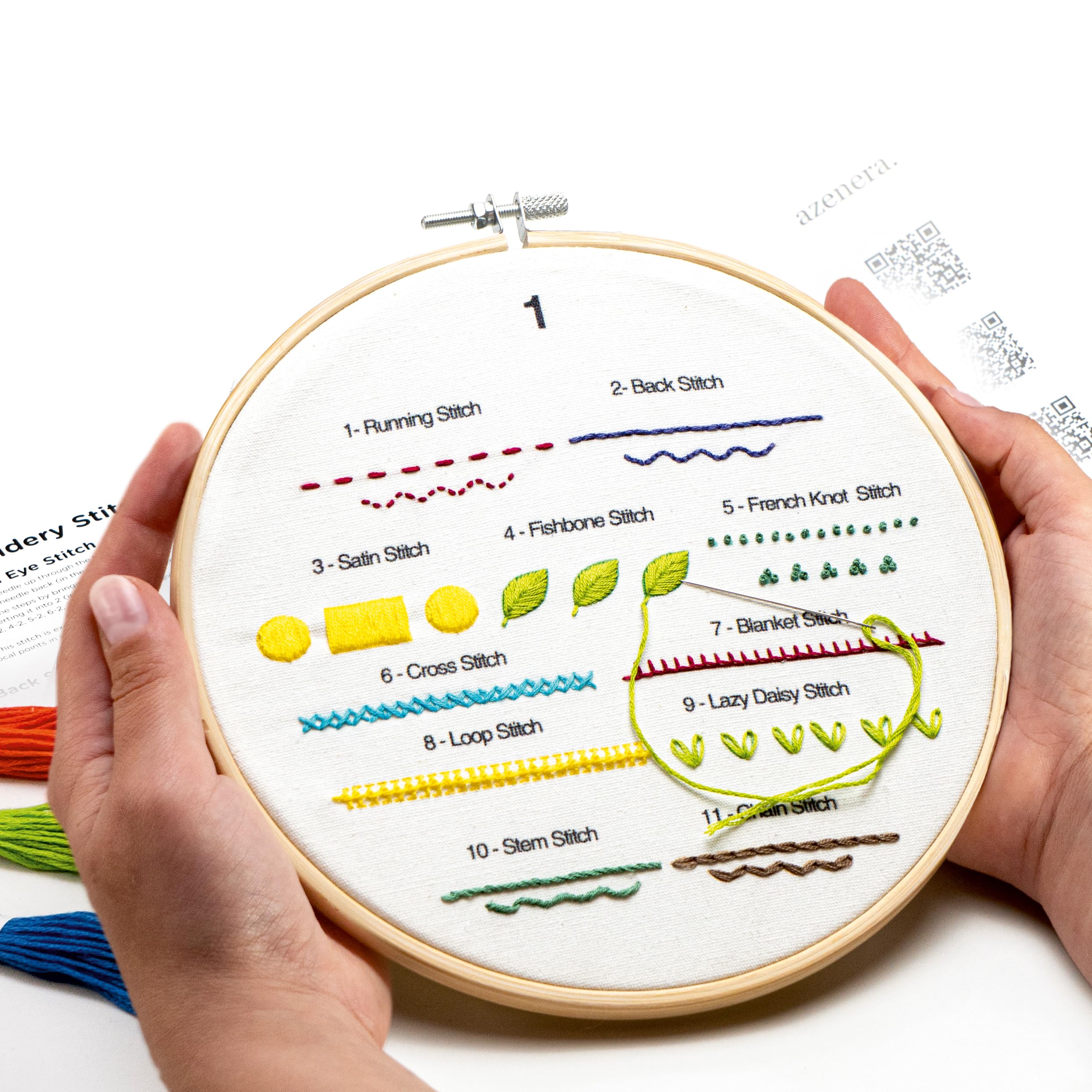 Azenera Kit da Ricamo per Principianti – Impara punto croce e ricamo con video tutorial | 4 motivi in tessuto, fili colorati, cerchio in bambù, strumenti inclusi (AZD200)