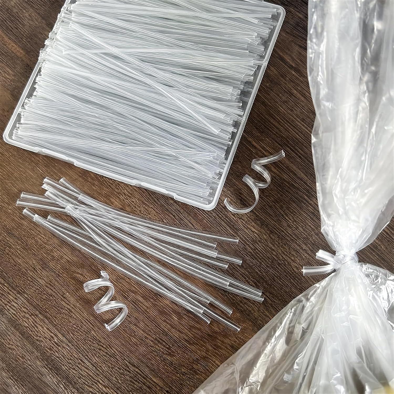 Clear Twist Ties 300Pcs, 5 Inch Metal Wire Twist Ties for Bread Bags, Treat Bags, Garden Plants, Gift Wrapping, Crafts, Reusable Transparent Bag Ties for Home, Office, and Baking image 4