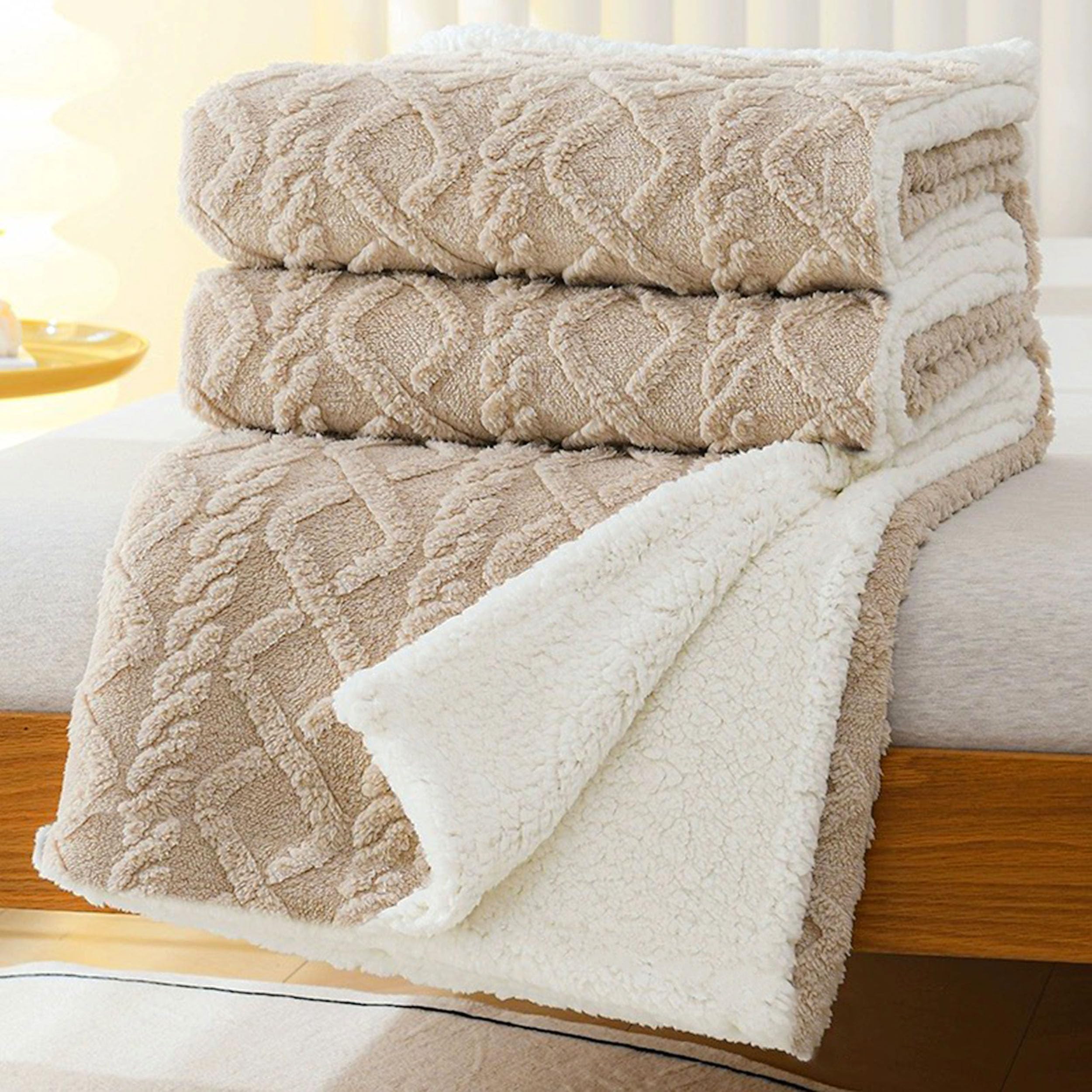 MANEMI Manta Sofa de Borrego, Manta Doble Cara Franela y Sherpa, 100% Poliester, Suave y Caliente para Invierno, Manta Cama, Sobrecama, Manta Borreguito.