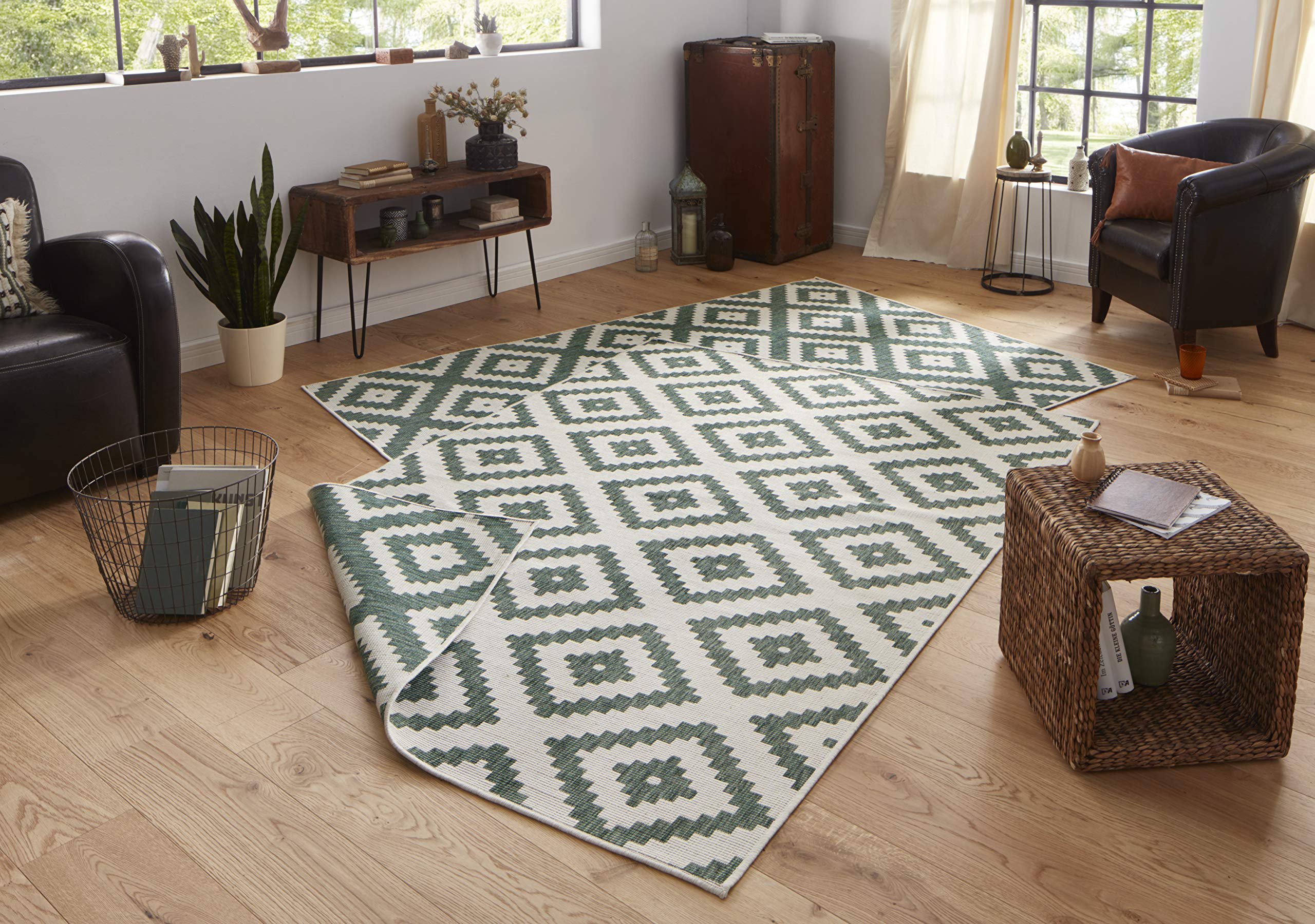 NORTHRUGS In- und Outdoor Teppich Malta 240x340 cm - Wendeteppich Wetterfest Modernes Geometrisches Muster Teppich für Balkon Terrasse Garten Wintergarten Wohnzimmerteppich Wasserfest in Grün Creme