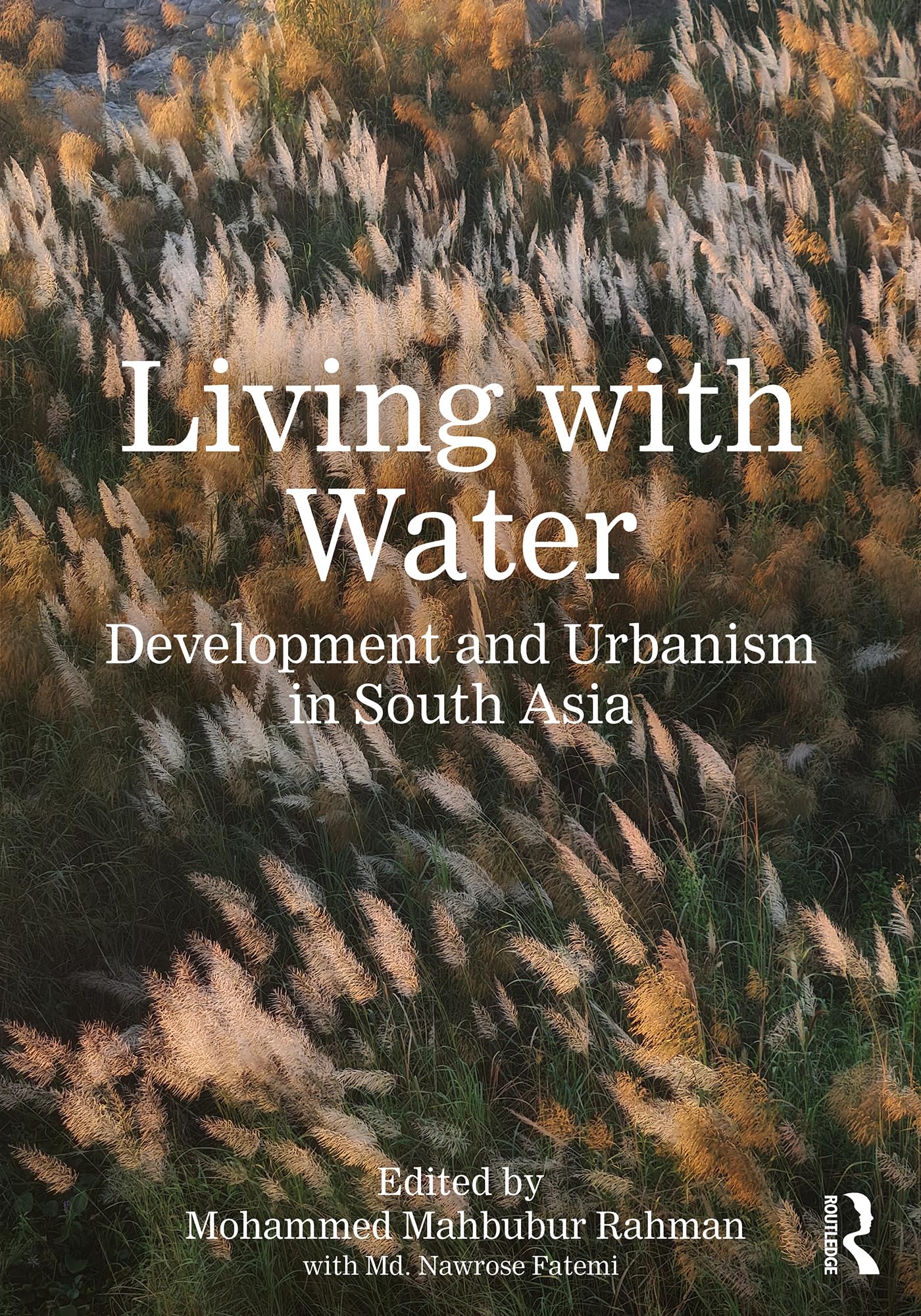 Livre Living with Water : comprendre les enjeux de l'eau pour vos études