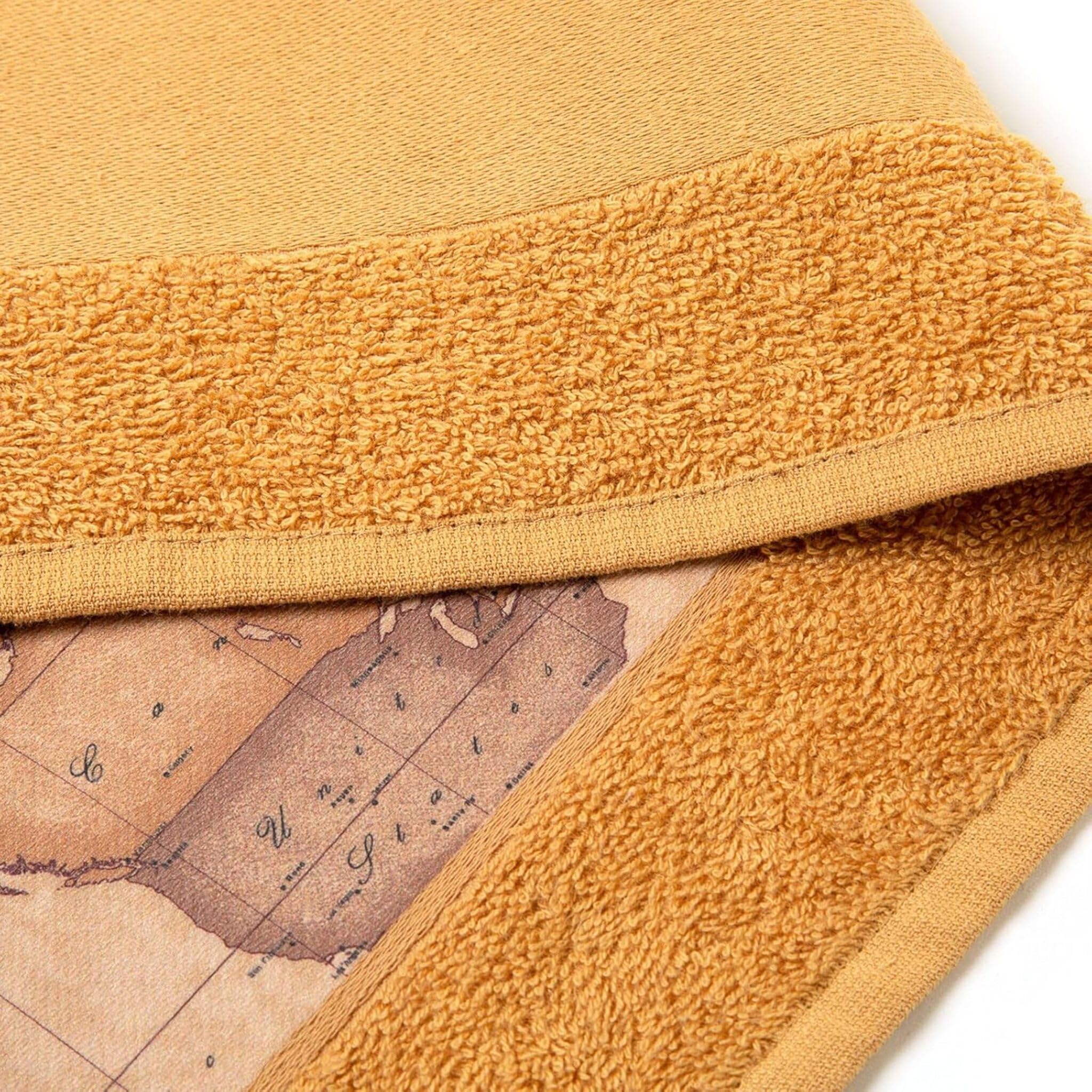 1Aクラス Alviero Martini 1ª Classe Set Asciugamani Geo Classic – 100% Cotone 480gr/mq – Viso 60x100 cm + Ospite 40x60 cm – Bordi con Stampa Geo – Confezione Regalo