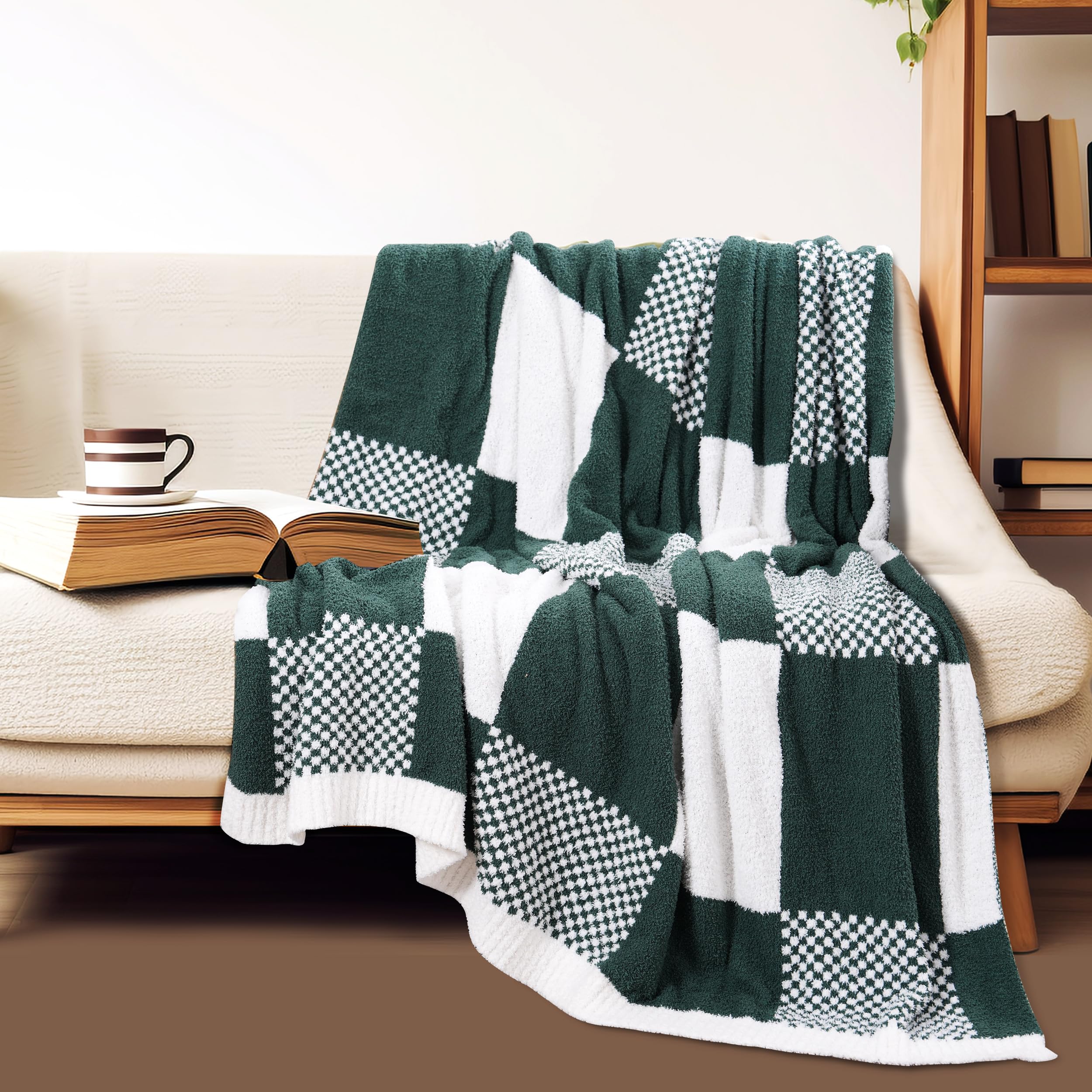 Green and White Checkered Throw Blanket Ultra Soft Cozy Checkerboard Winter Bed Blankets, Buffalo Plaid Reversible Throw Blankets Gift Wrapping for Christmas and Thanksgiving Day, 50x60 inches