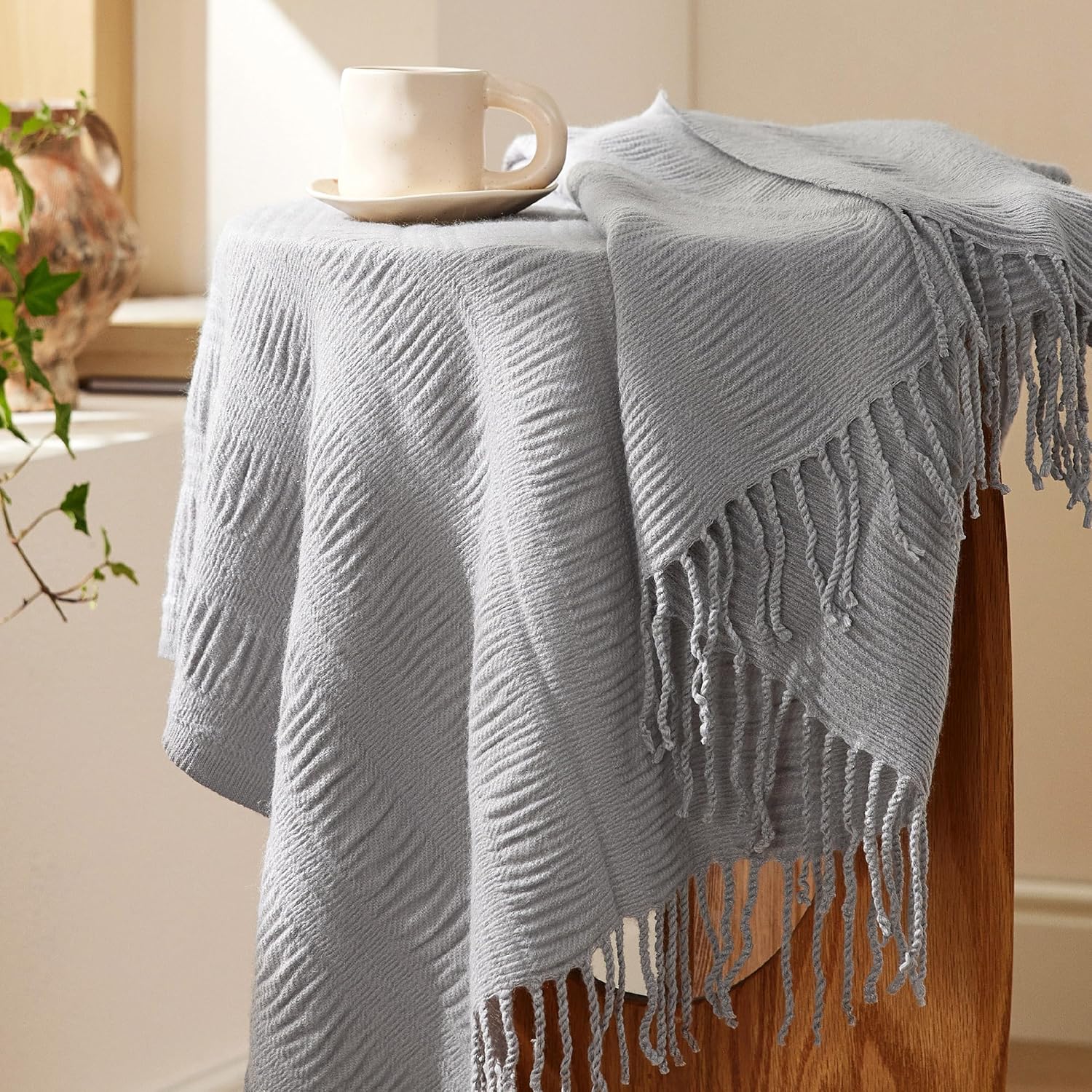 Bedsure Grey Throw Blankets for Couch Decorative Woven