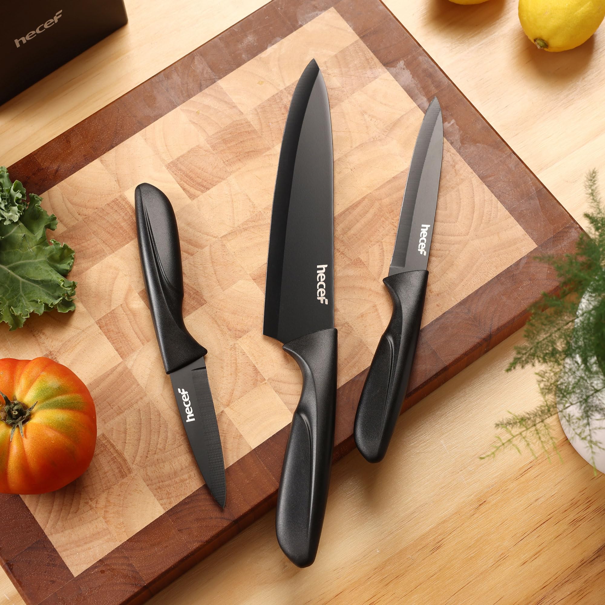 hecef Set de Couteaux de Cuisine 14 Pièces, Bloc Aiguiseur Intégré, Noir | Acier inoxydable, revêtement antiadhésif, manches ergonomiques, gain de place, idéal pour équiper une première cuisine
