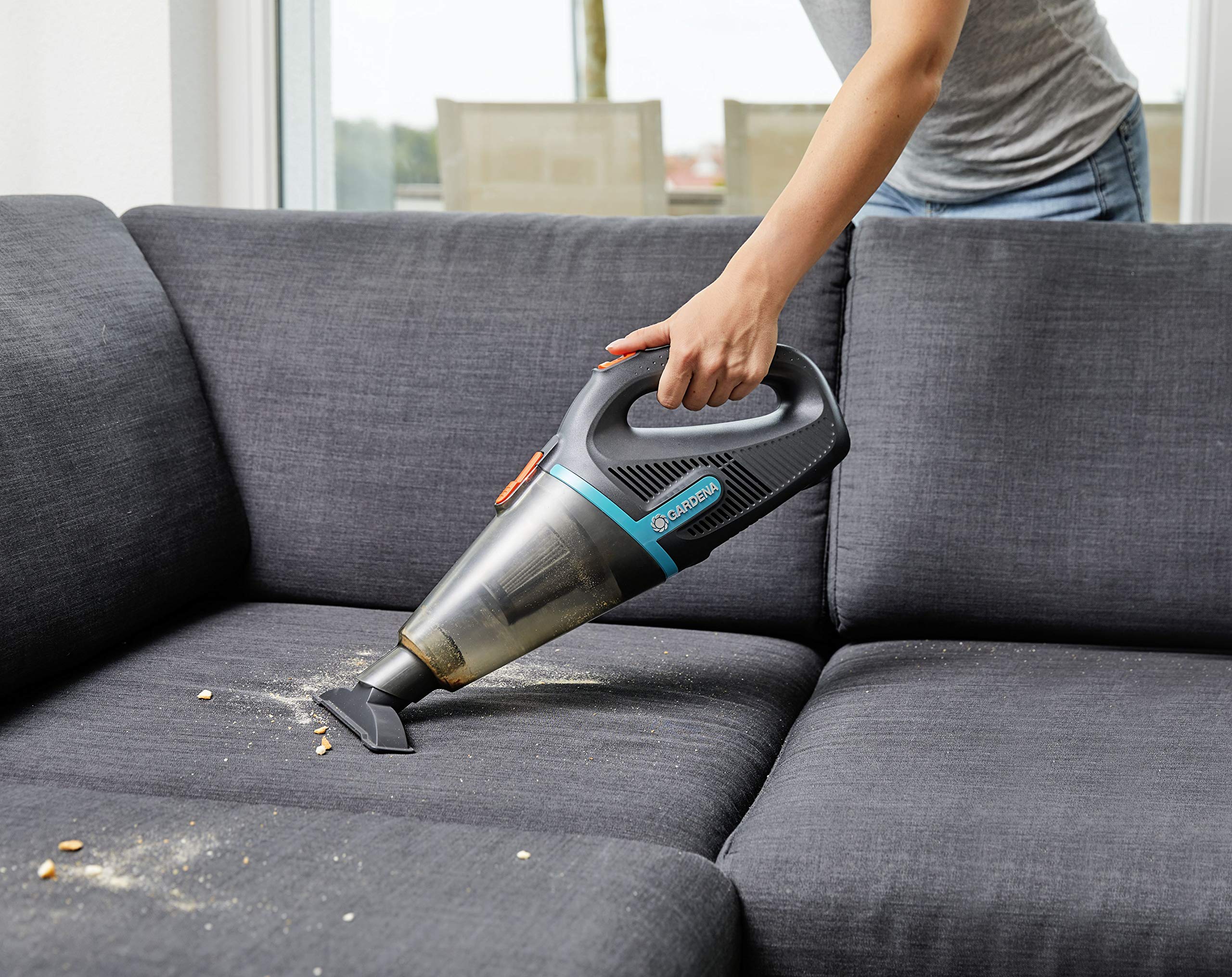 Gardena Zubehör-Set Outdoor Handsauger EasyClean Li: Aufsatzdüsen-Set für die effektive Reinigung im Innenbereich, mit Fugen- und Polsterdüse (9343-20) Schwarz, Anthrazit G9343-20