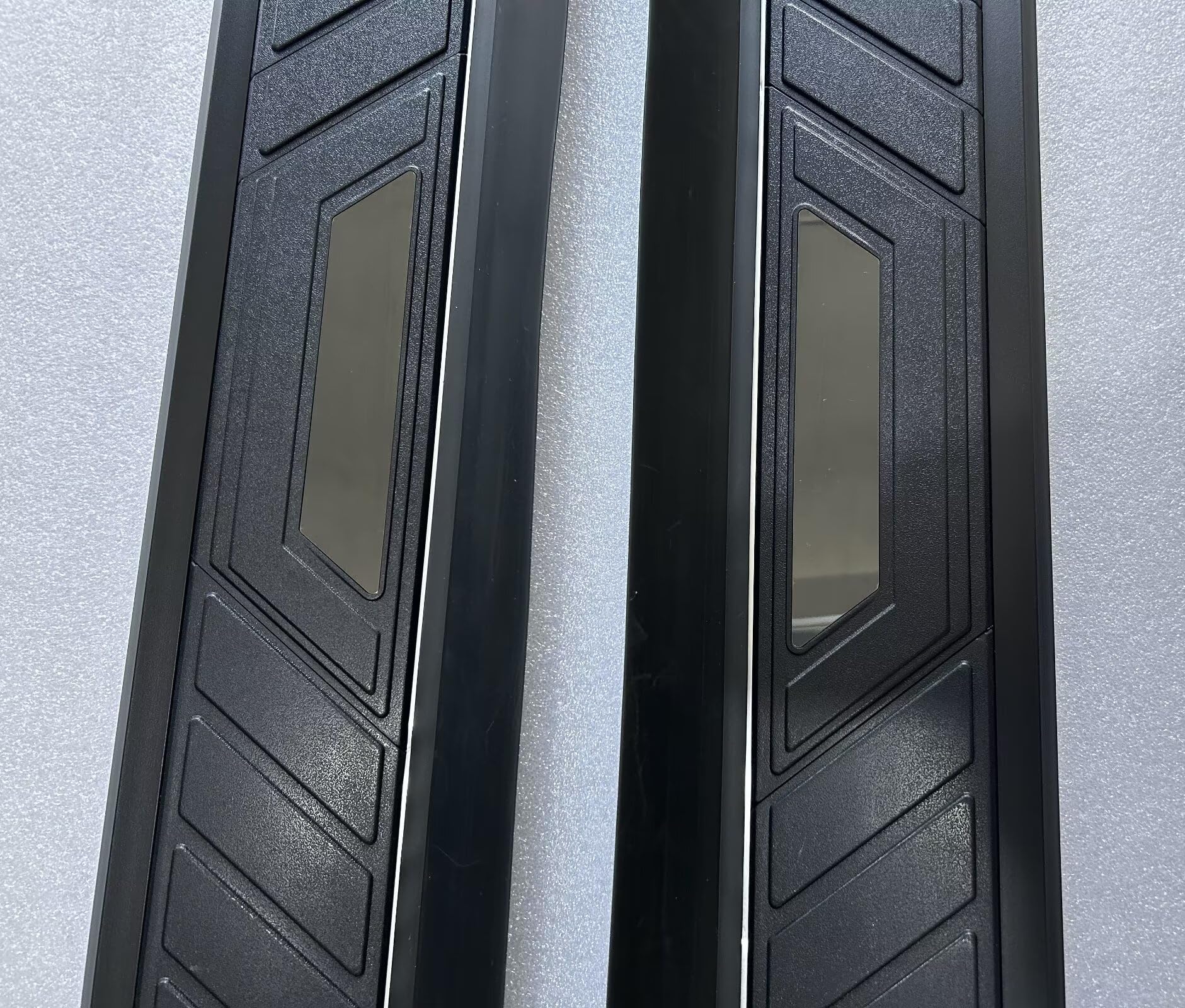 Deski do biegania do Chery TIGGO 4 PRO 2020-2026, 2 szt., aluminiowe stałe stopnie boczne (z uchwytem), zestaw bez wiercenia, zestaw śrub | DIY Project SUV, akcesoria do szyn, czarne (1 zestaw) (MF)