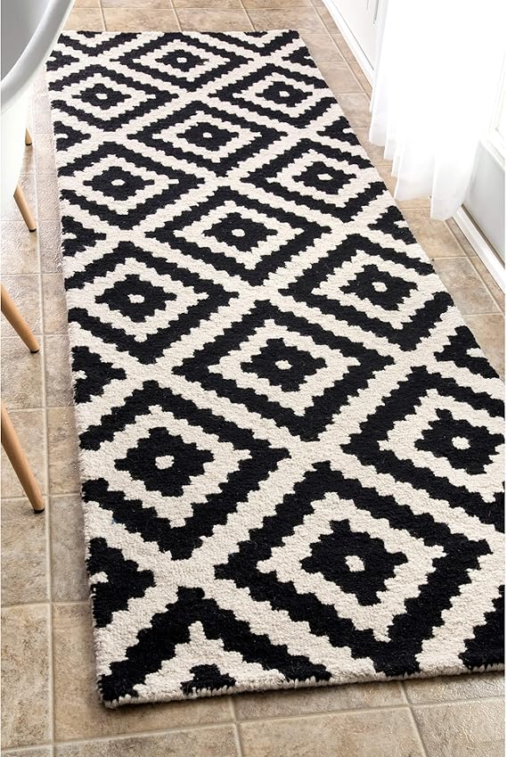 nuLOOM Kellee Hand Tufted Geometric Wool Runner Rug, 2' 6