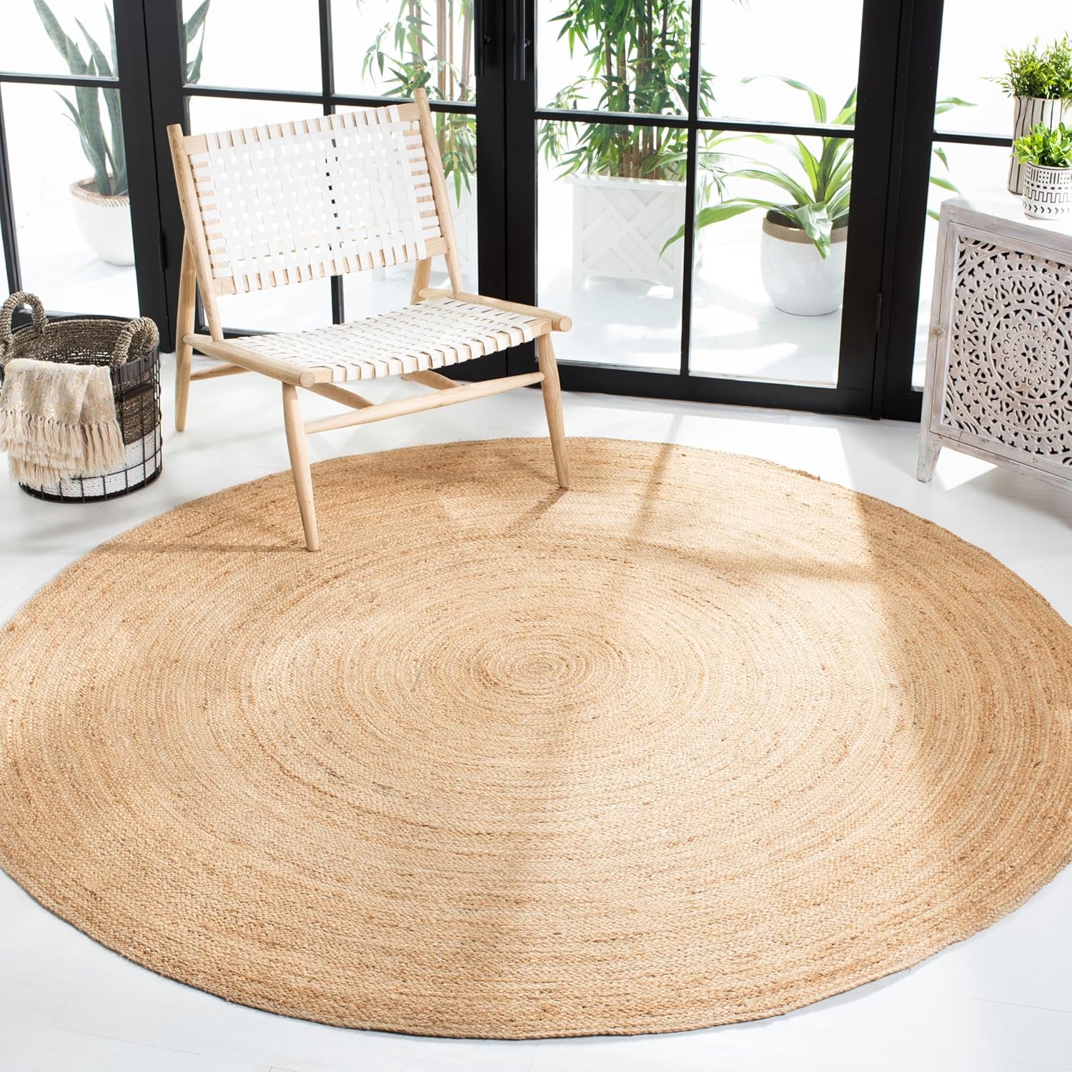 SAFAVIEH Natural Fiber Collection Area Rug - 7' Round, Natural, Handmade Boho Braided Jute, Ideal for High Traffic Areas in Living Room, Bedroom (NFB310A)