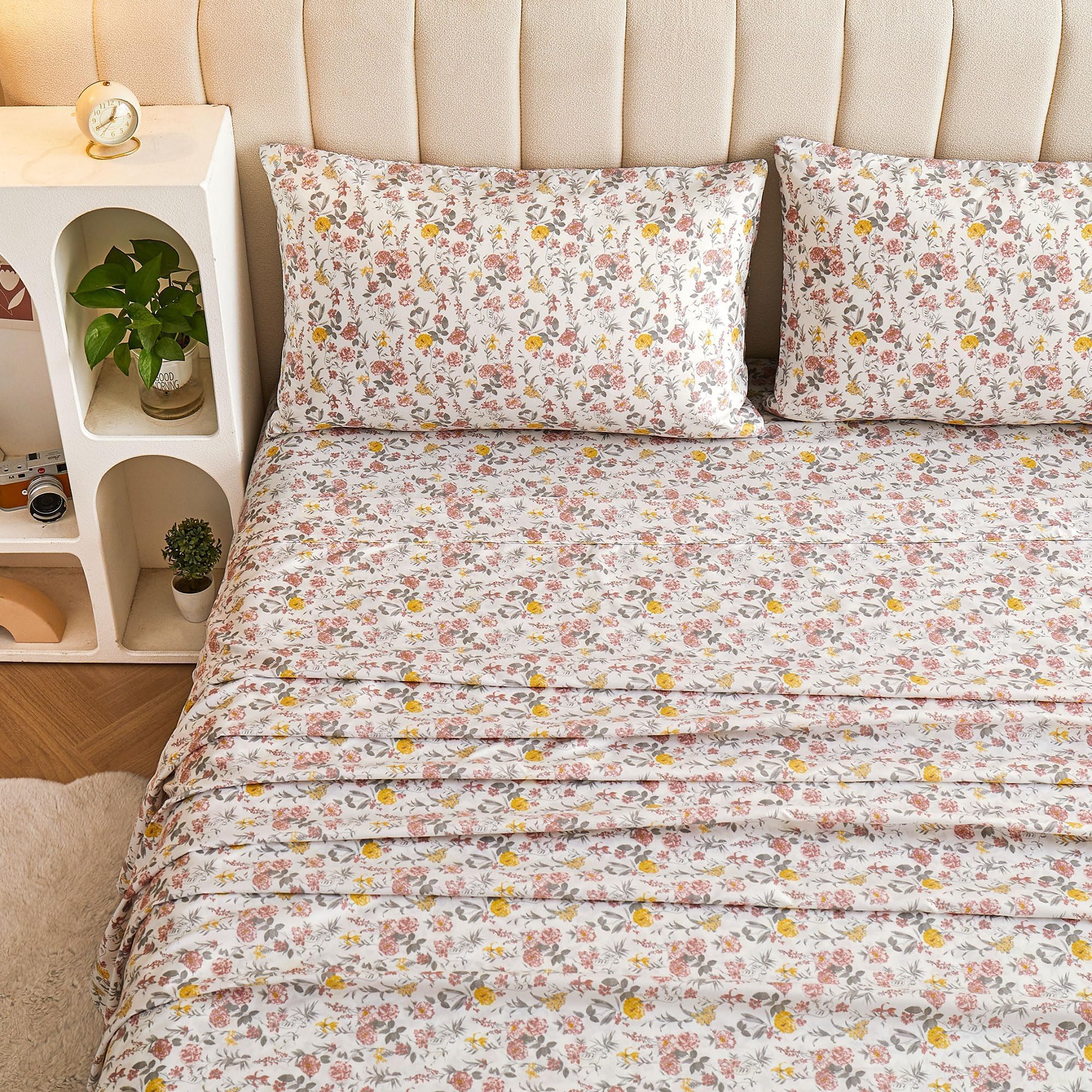 Juego de sábanas de 4 piezas con estampado de flores rosas y amarillas vintage, sábanas de microfibra suave y transpirable con bolsillo profundo, sábanas bajeras y fundas de almohada 2