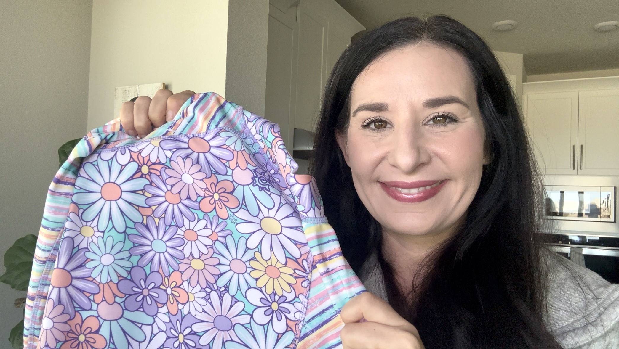 Watch Watch before you buy this swimsuit set! on Amazon Live