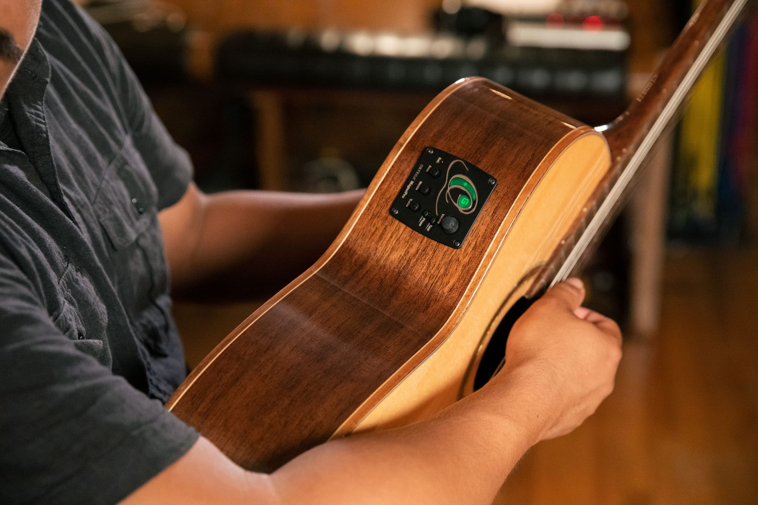 Ortega Guitars Performer Series Chitarra Acustica-Elettrica, con Corde in Nylon, 4/4M Manico Medio, con Borsa, Walmut
