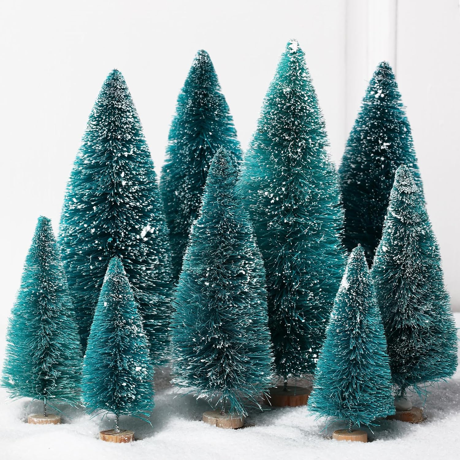 KUUQA 29 Piezas Mini Botella Cepillo árbol Sisal Nieve Escarcha árbol, Invierno Adorno De Nieve Con Personaje En Miniatura Muñeco De Nieve, Renos, Caja Decoraciones Navideñas