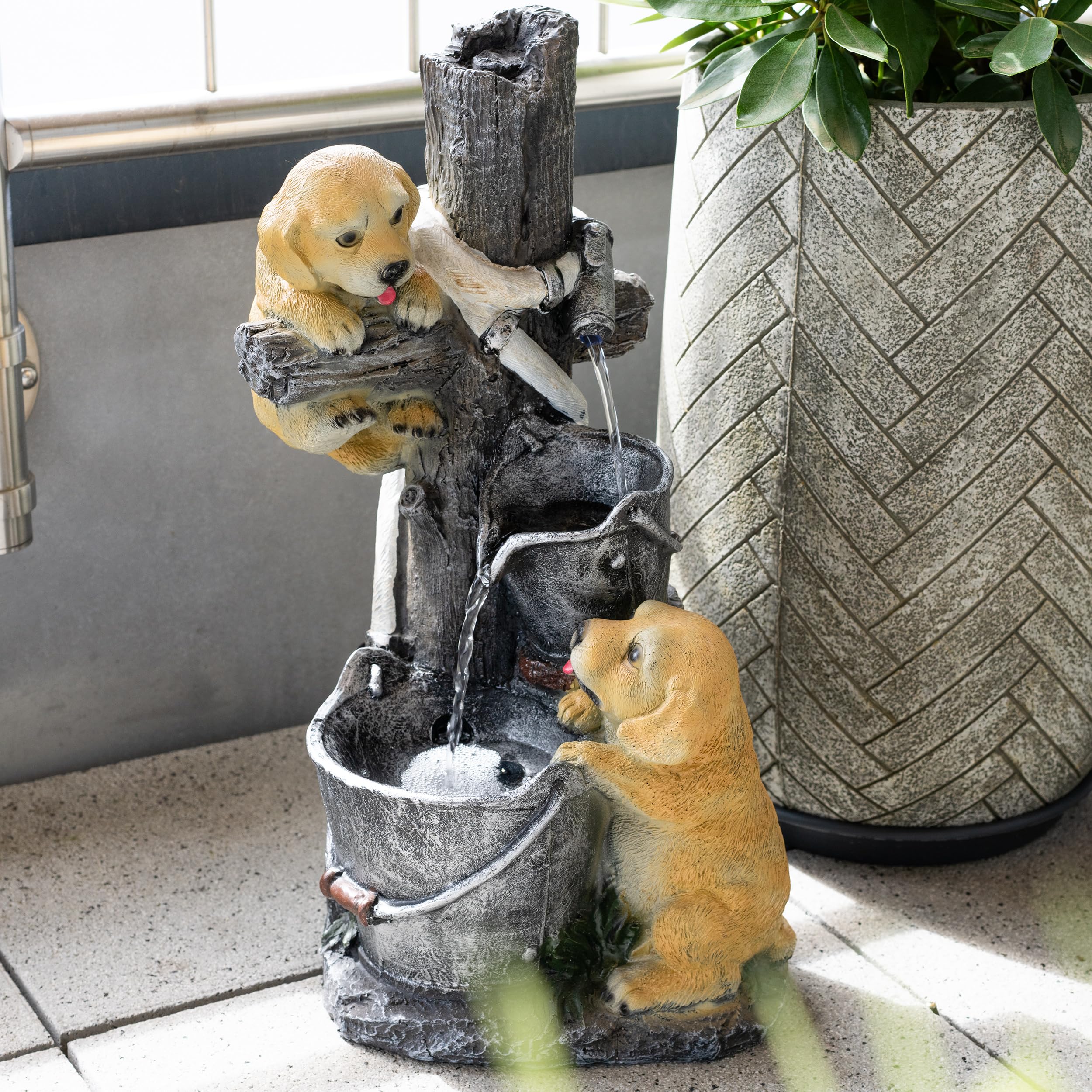 esotec Solarbrunnen für draussen Hundewelpen H=49cm, LED, USB, Pumpe, Akku, Solarmodul, Gartenbrunnen mit Wasserspiel, Springbrunnen solar für außen, Vogeltränke Balkon Garten 101382