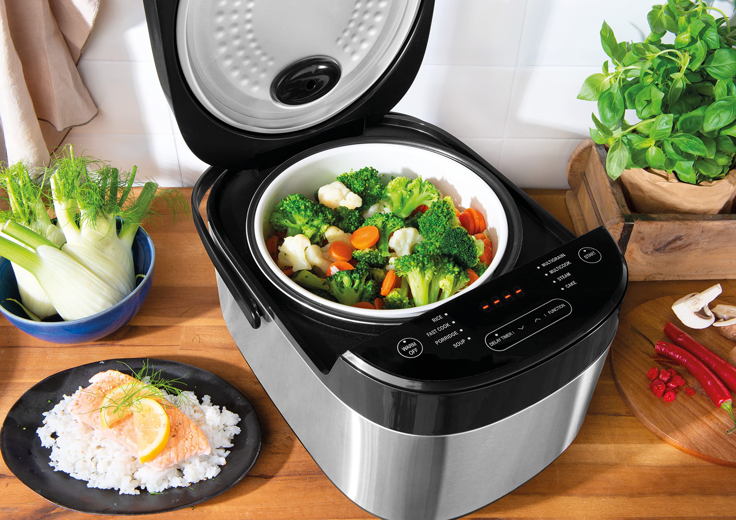 Design Multicook Pro, #42527, 8 in 1 Reiskocher und Multifunktionskocher mit voreingestellten Programmen, 5 Liter, 3D-Heizsystem und Warmhaltefunktion, Schwarz/Metall