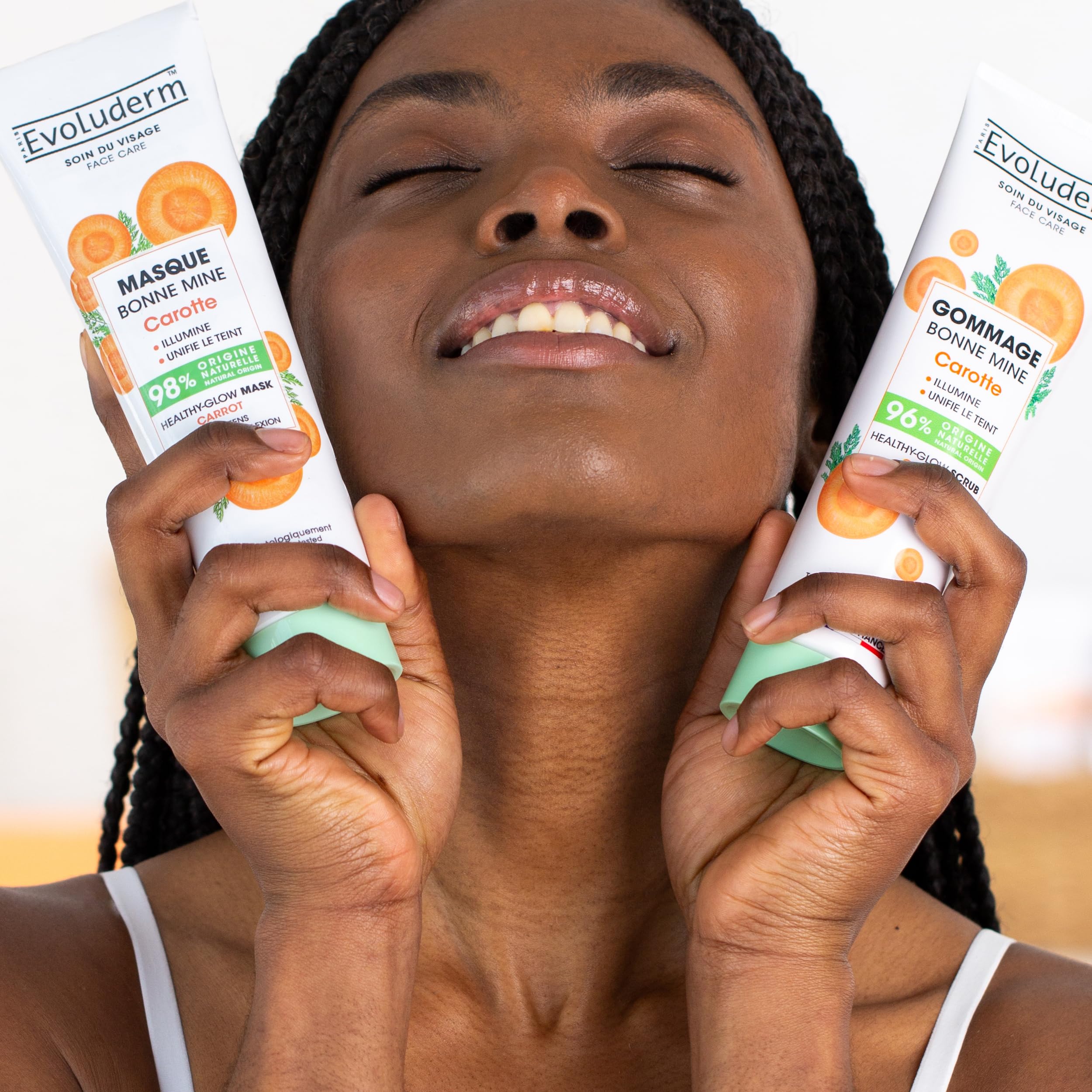EVOLUDERM – Rutina facial y cuerpo brillante 7 productos – 1 leche, 2 aceites + 1 suero de vitamina C + 1 exfoliante y máscara de zanahoria + 1 leche aclarante + guante exfoliante ofrecido