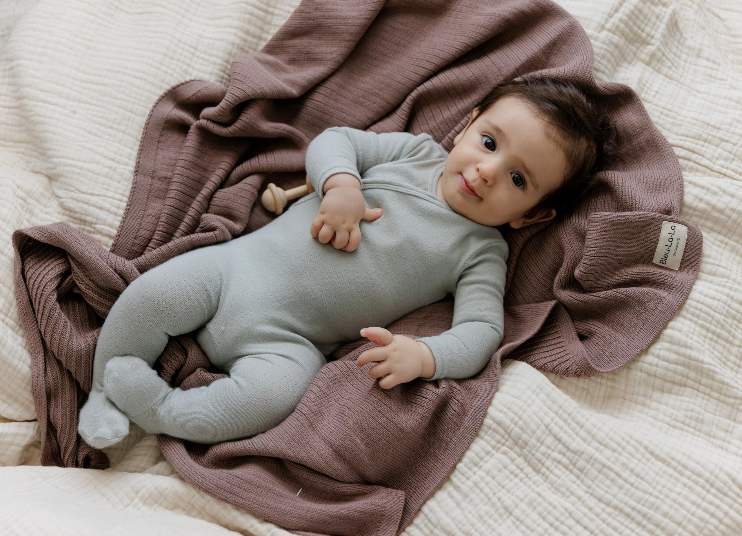 Manta orgánica acanalada para niños y niñas, 100 % algodón orgánico de lujo, suave, cálida, acogedora, para recién nacidos, bebés y niños pequeños (chocolate con leche)