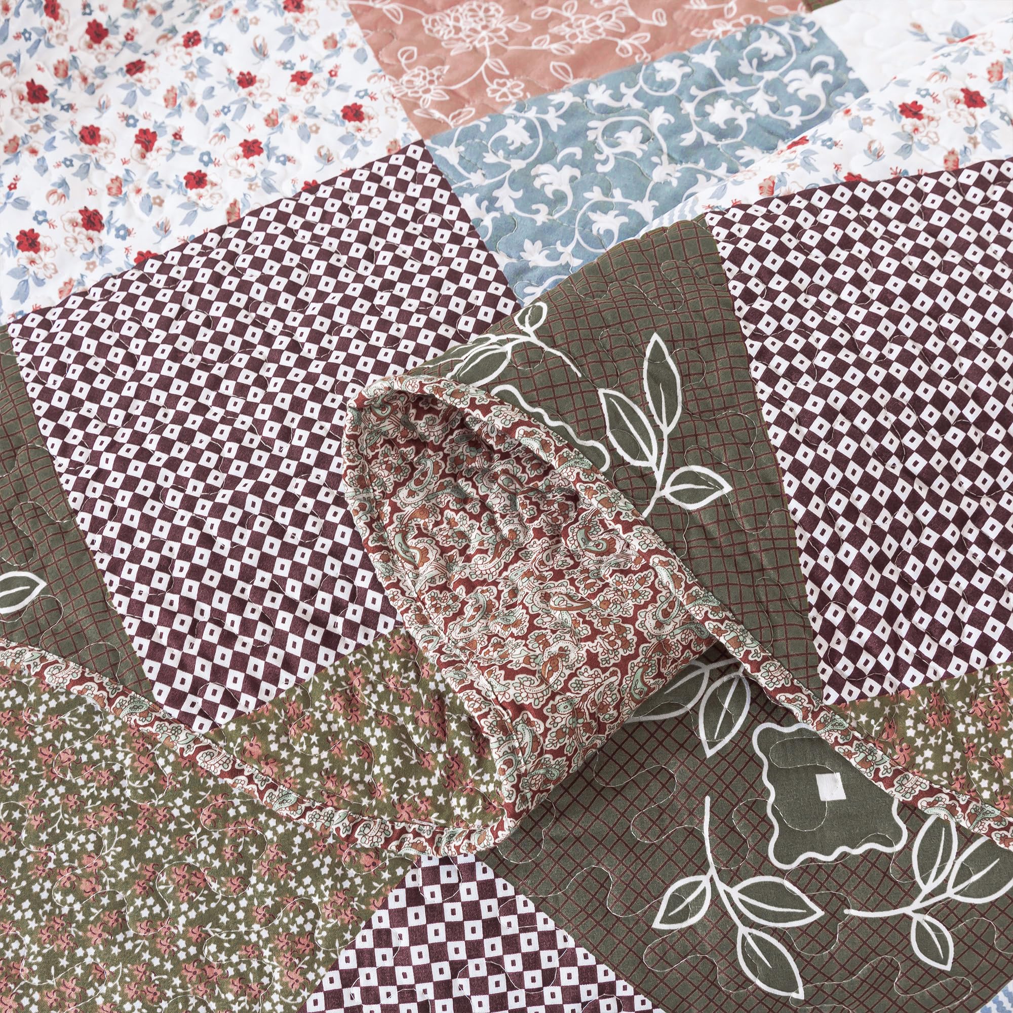 HoneiLife Juego de edredón tamaño King – Juego de edredón de Microfibra de 3 Piezas, Colcha Reversible de Retazos, Juego de Ropa de Cama Floral para Todas Las Estaciones, Empalme Rosa Moca, tamaño