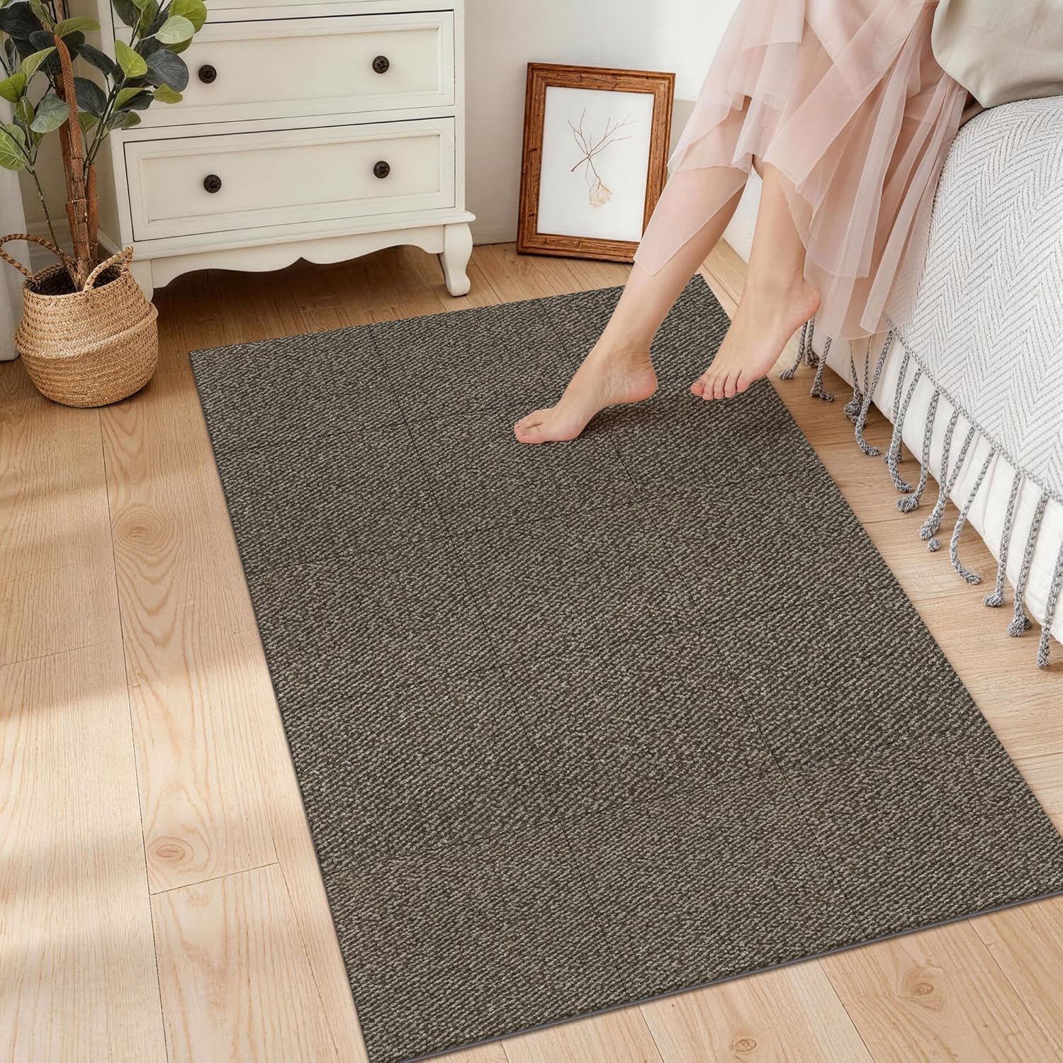 Area Rugs for Kitchen,Living Room,6 Pieces 12"x12" Super Absorbent and DIY Square Carpet,Non Slip Machine Washable Rug,Soft Indoor Floor Carpet for Bedroom,Office,Sink,Laundry,Taupe