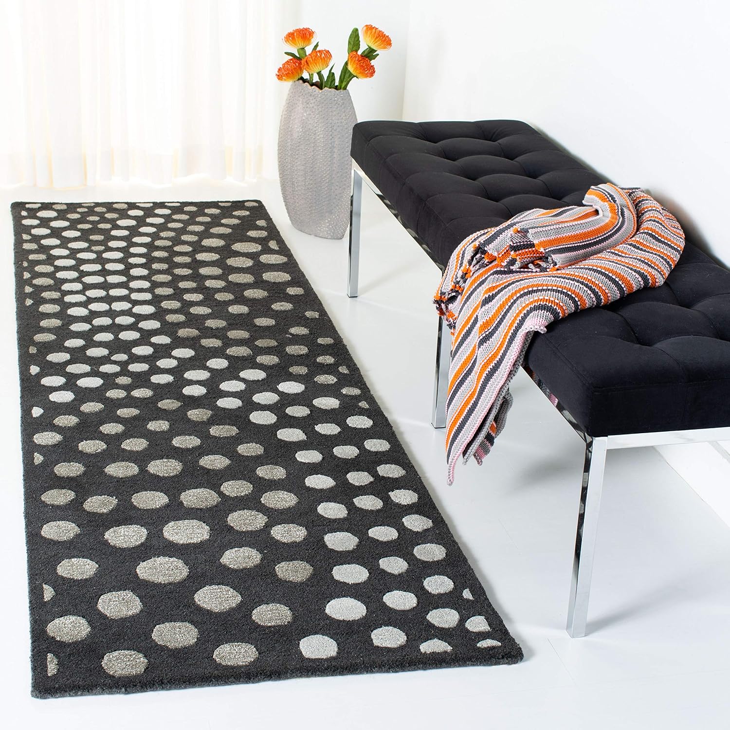 SAFAVIEH Soho Collection Runner Rug - 2'6" x 10', Dark Grey, Handmade Abstract Wool & Viscose, Ideal for High Traffic Areas in Living Room, Bedroom (SOH654A)