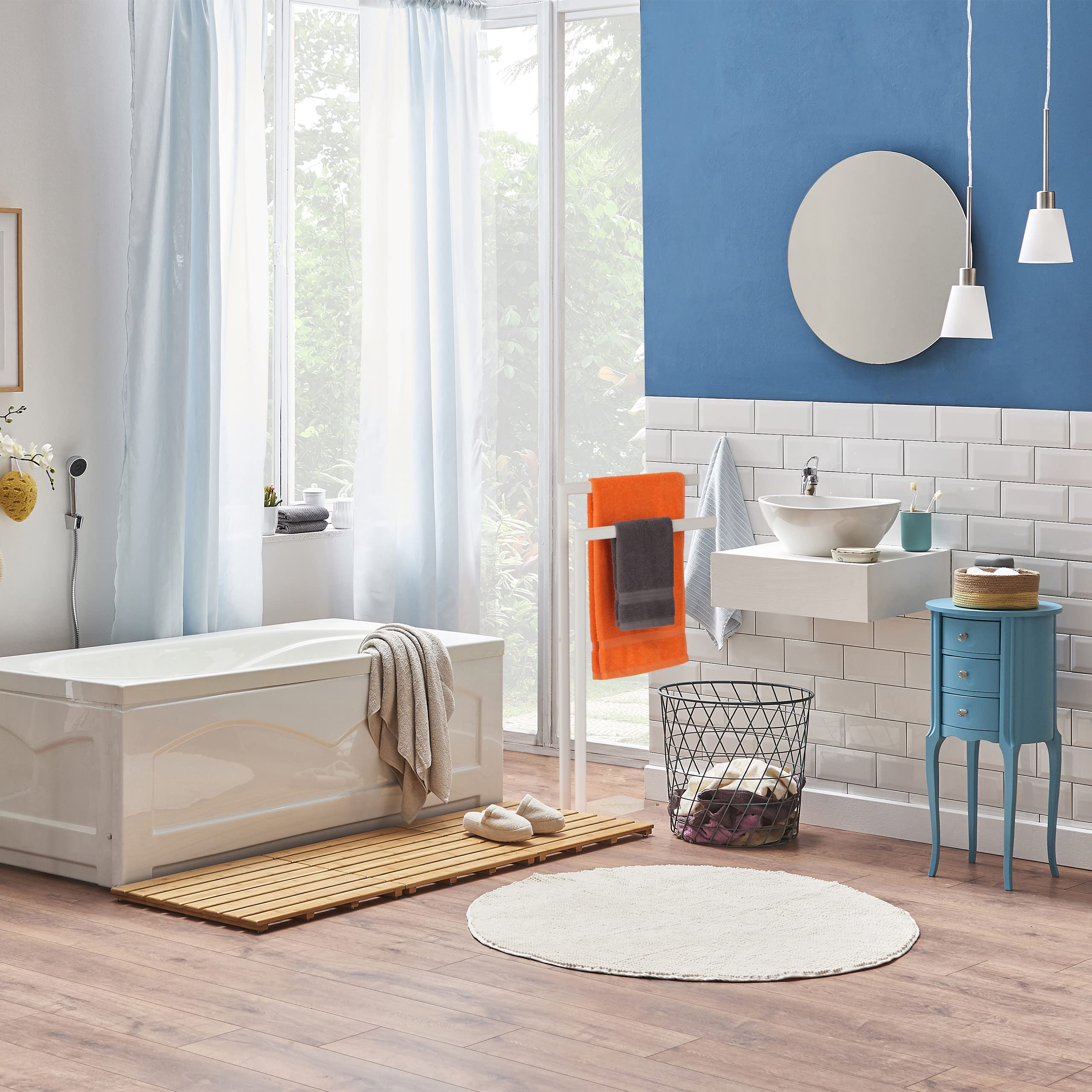 Relaxdays Porte-Serviettes Non Fixe, 2 Barres, Acier, H x L x P : env. 81 x 48 x 20 cm, pour Salle de Bain, Blanc