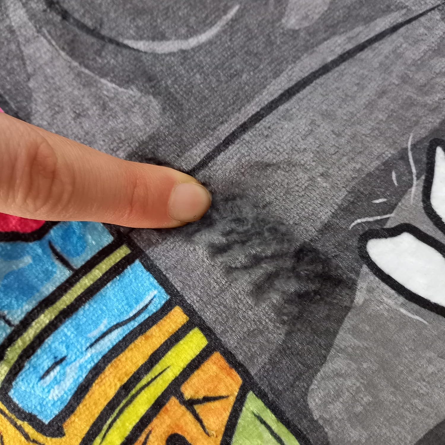 Popular Unique Design Hypebeast Rug Decorative Sneakerhead Nonslip Shaped Carpet Street Art Fashion Streetwear Mat for Sneaker Room Plush Surface 1.3x3 ft