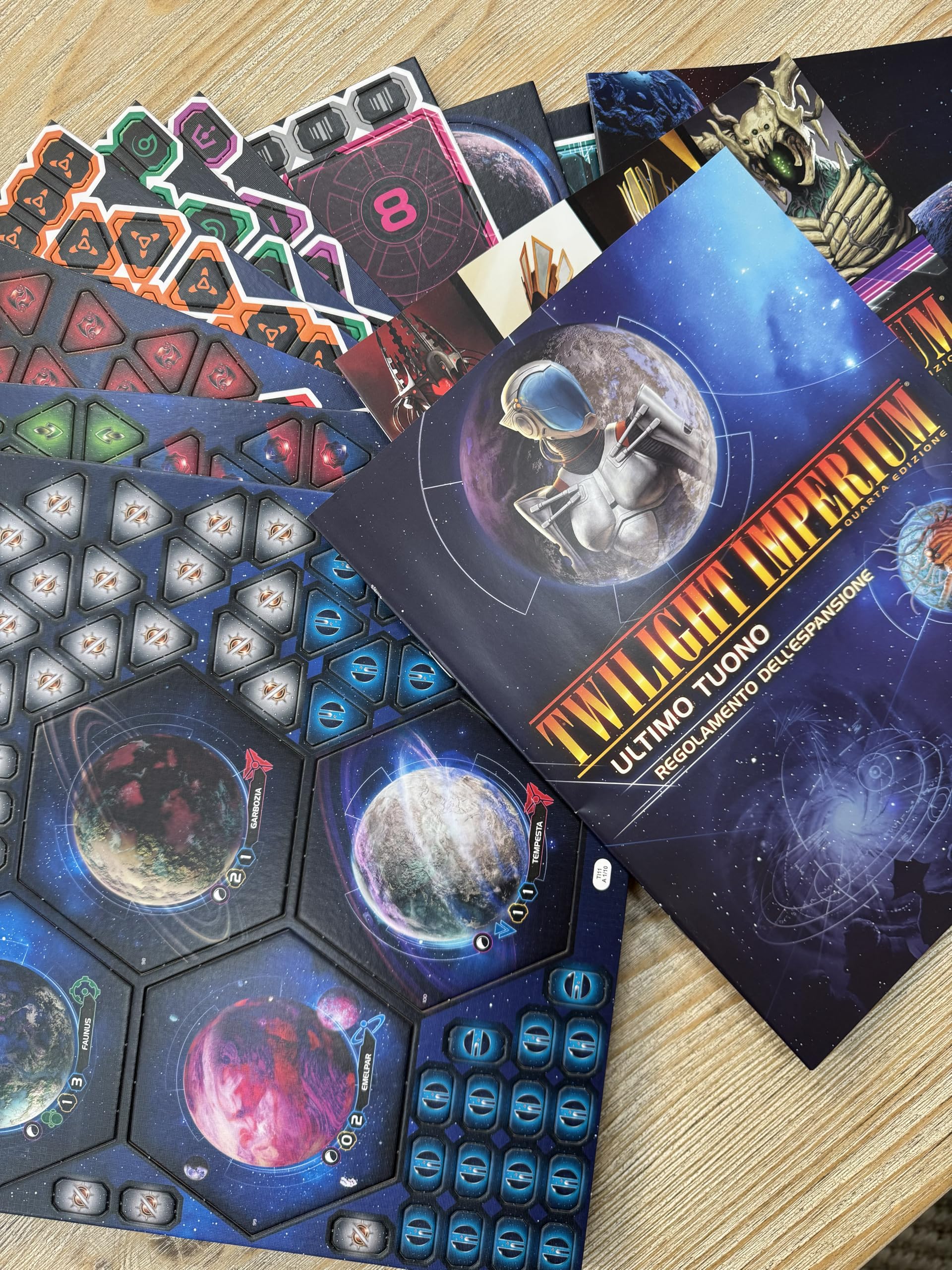 Asmodee Twilight Imperium 4A Edizione - Ultimo Tuono, Espansione Gioco da Tavolo, 3-8 Giocatori, 14+ Anni, Edizione in Italiano