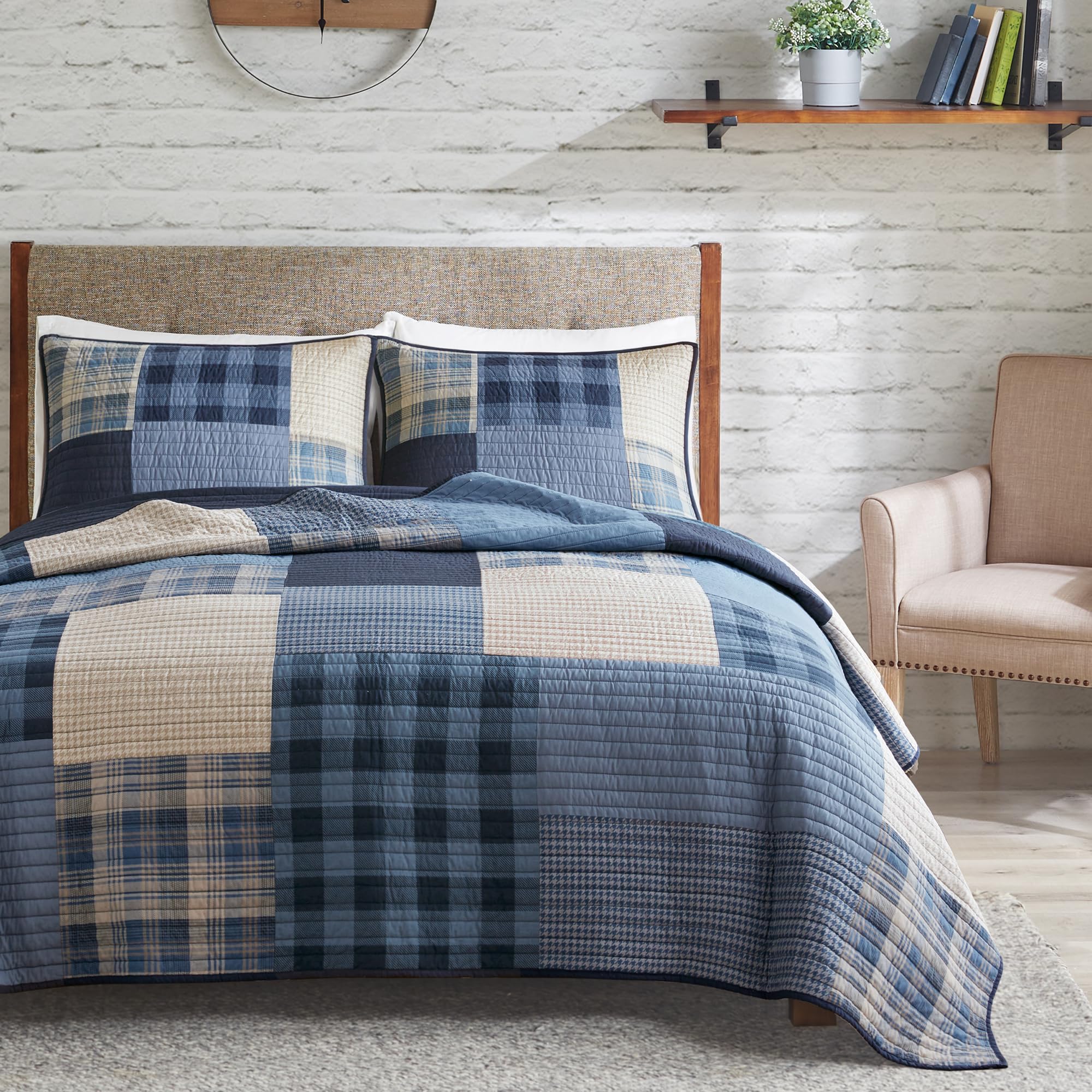 Woolrich Woolrich Reversible Cotton Quilt Set - Cottage Styling Reversed to Solid Color, All Season Patchwork Lightweight Coverlet, Matching Shams, Winter Hills, Oversized Twin/Twin XL, Blue 2 Piece, Blue, Oversized Twin/Twin XL