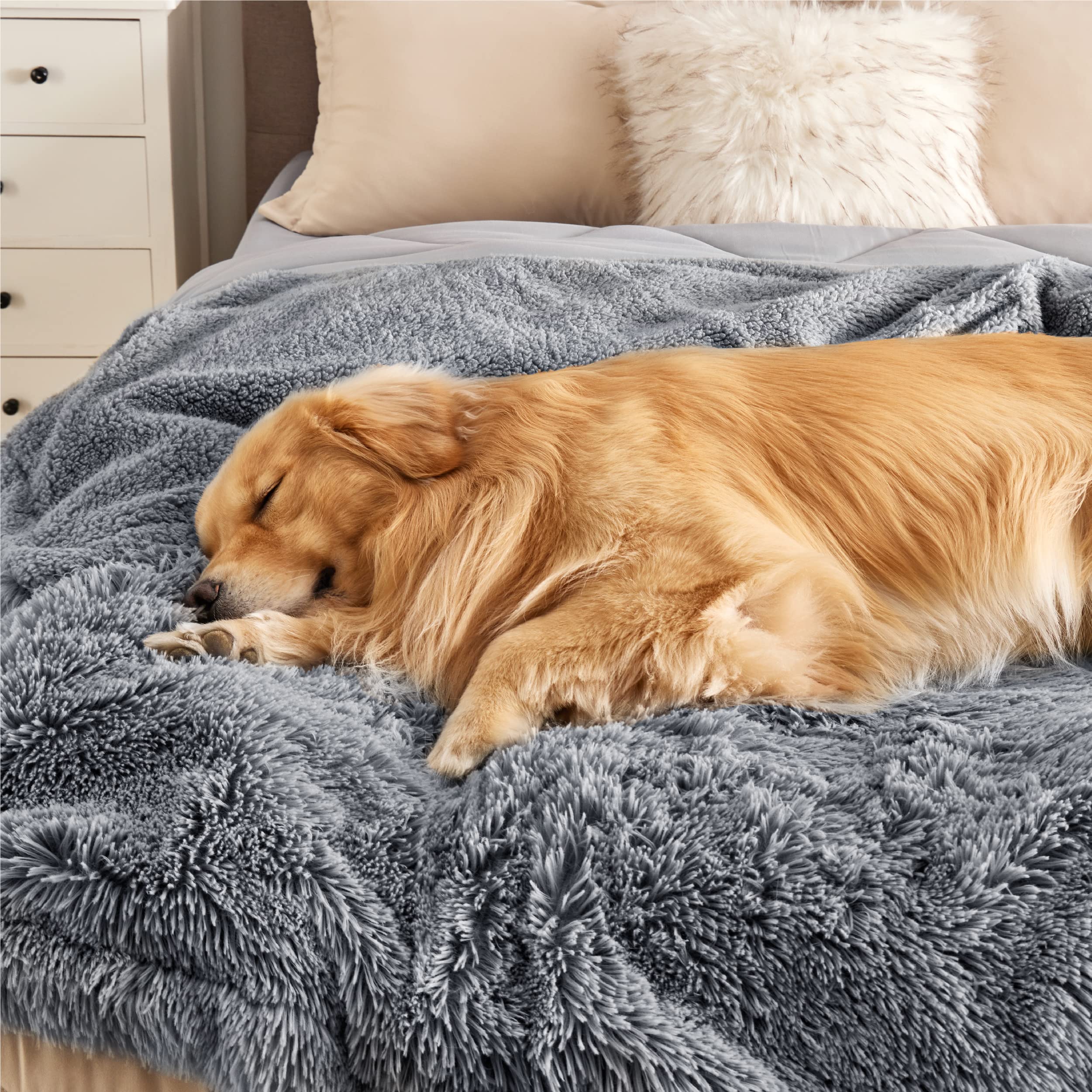 Bedsure Coperte impermeabili per cani di taglia grande, calmante, per letto, divano, protezione lavabile, lunga coperta in pelliccia sintetica per cuccioli, protezione reversibile per mobili, 152 x