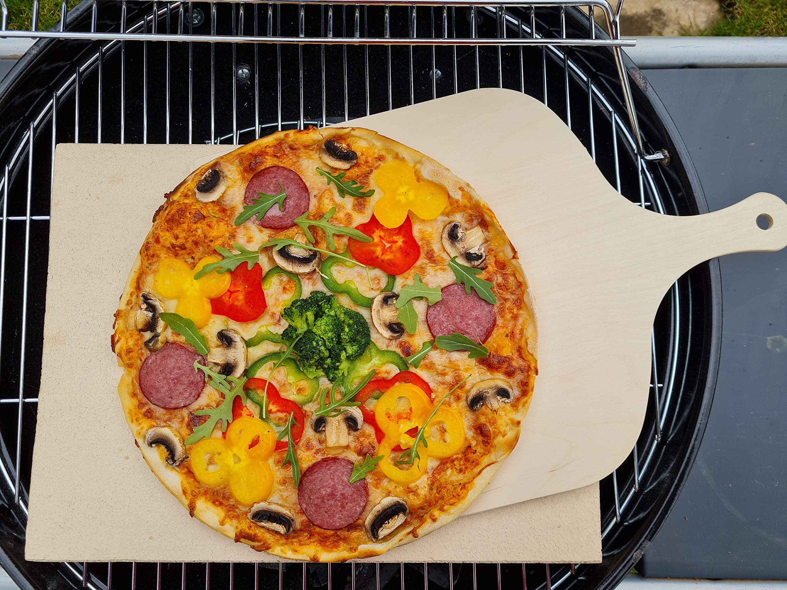 Pizzastein Brotbackstein Backofenplatte versch. Formate mit Holzschieber für Backofen, Grill & Smocker aus massiver Schamotte - (Format 40 x 30 x 2,0 cm incl. Schieber) Lebensmittelecht